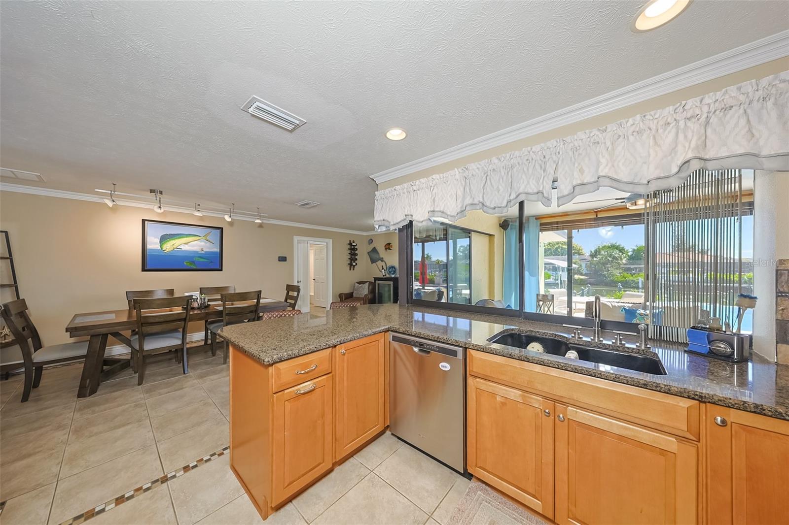 914 CHIPAWAY DR, APOLLO BEACH, FL, 33572