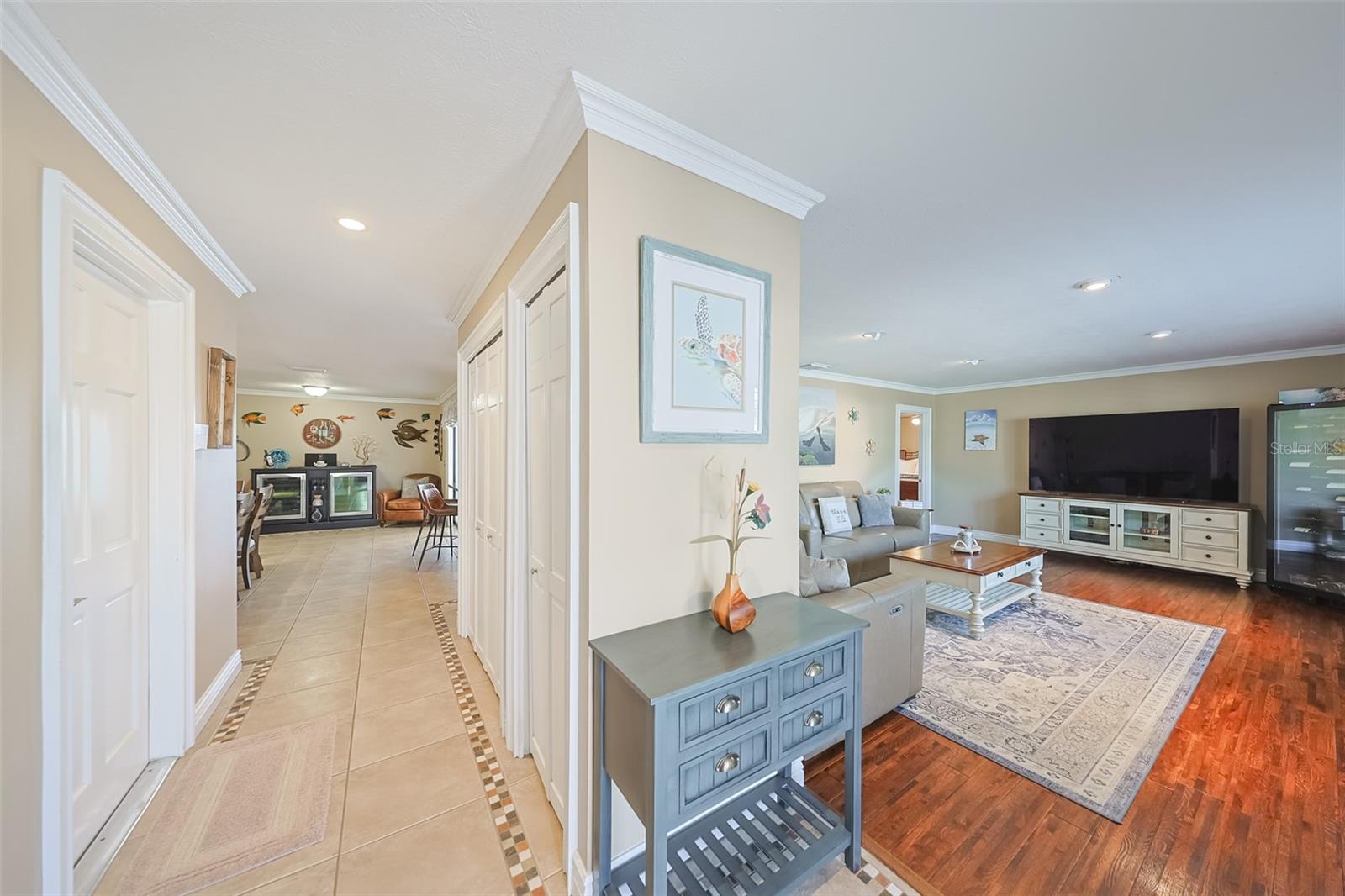 914 CHIPAWAY DR, APOLLO BEACH, FL, 33572