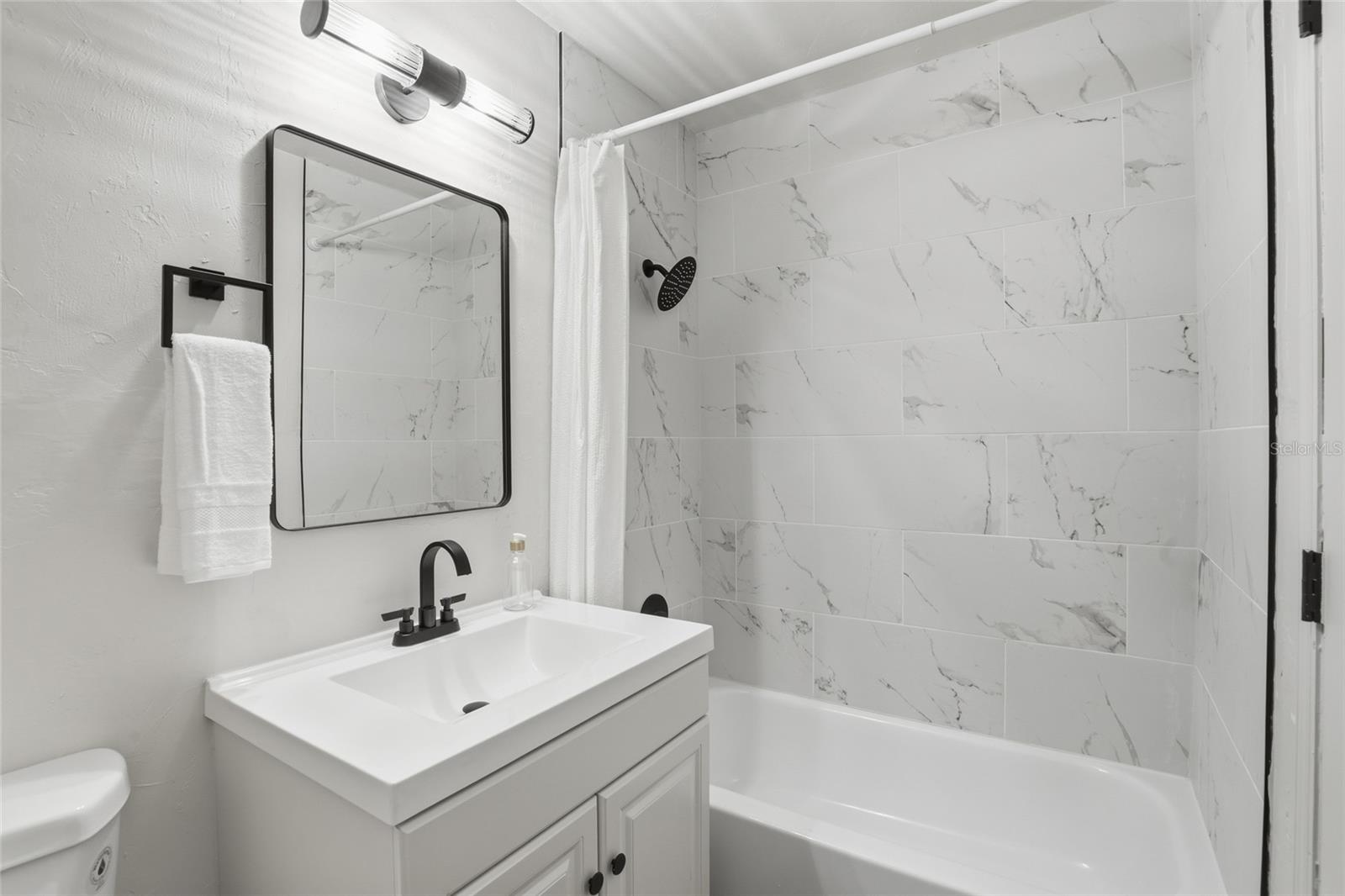 9325  NE 77TH CT, GAINESVILLE, FL, 32609