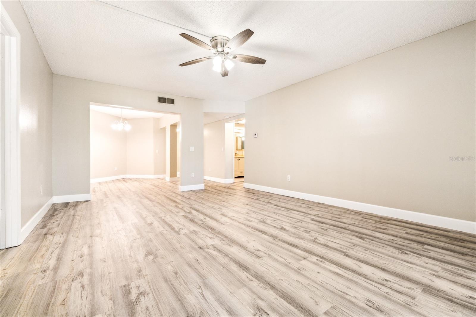 820 PATRICIA AVE #206, DUNEDIN, FL, 34698