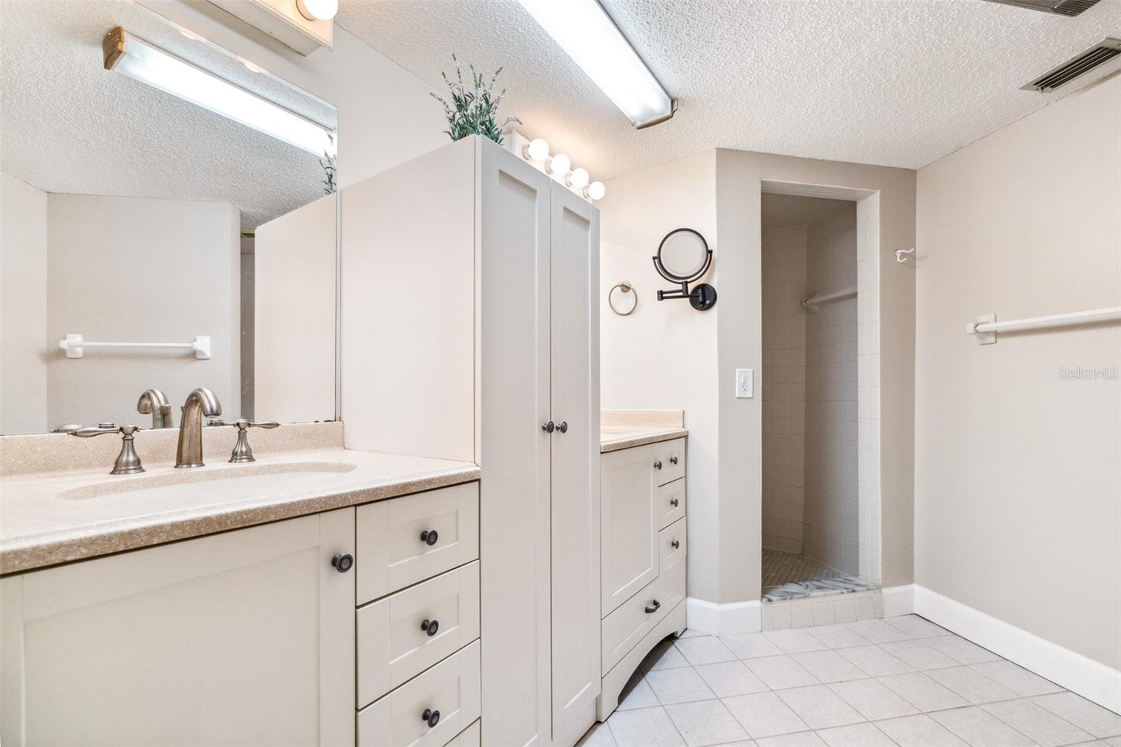 820 PATRICIA AVE #206, DUNEDIN, FL, 34698