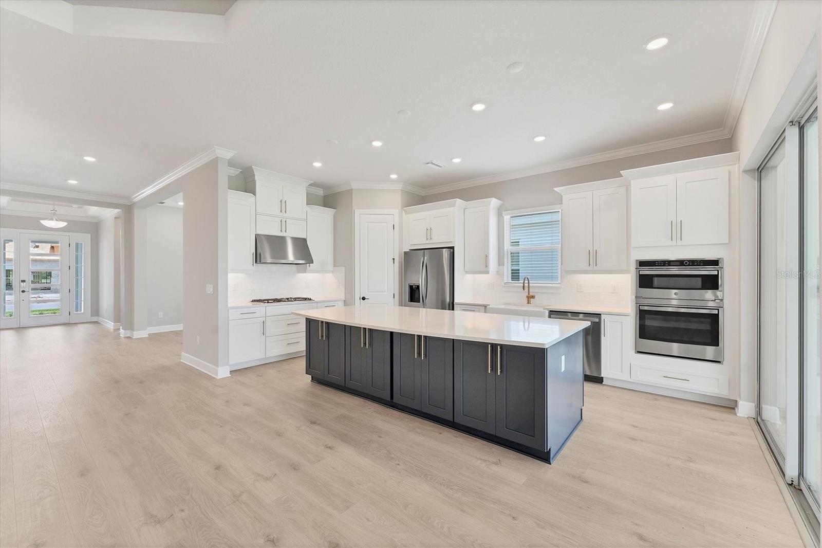 15813 SAN LAZZARO AVE, BRADENTON, FL, 34211