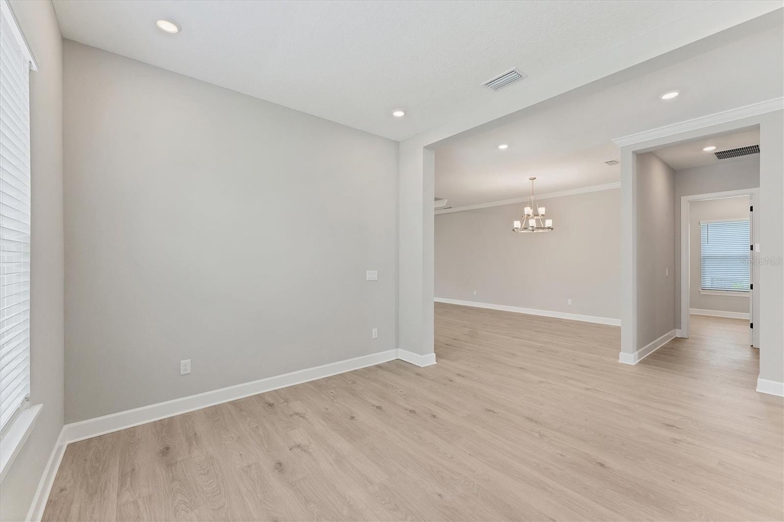 15813 SAN LAZZARO AVE, BRADENTON, FL, 34211