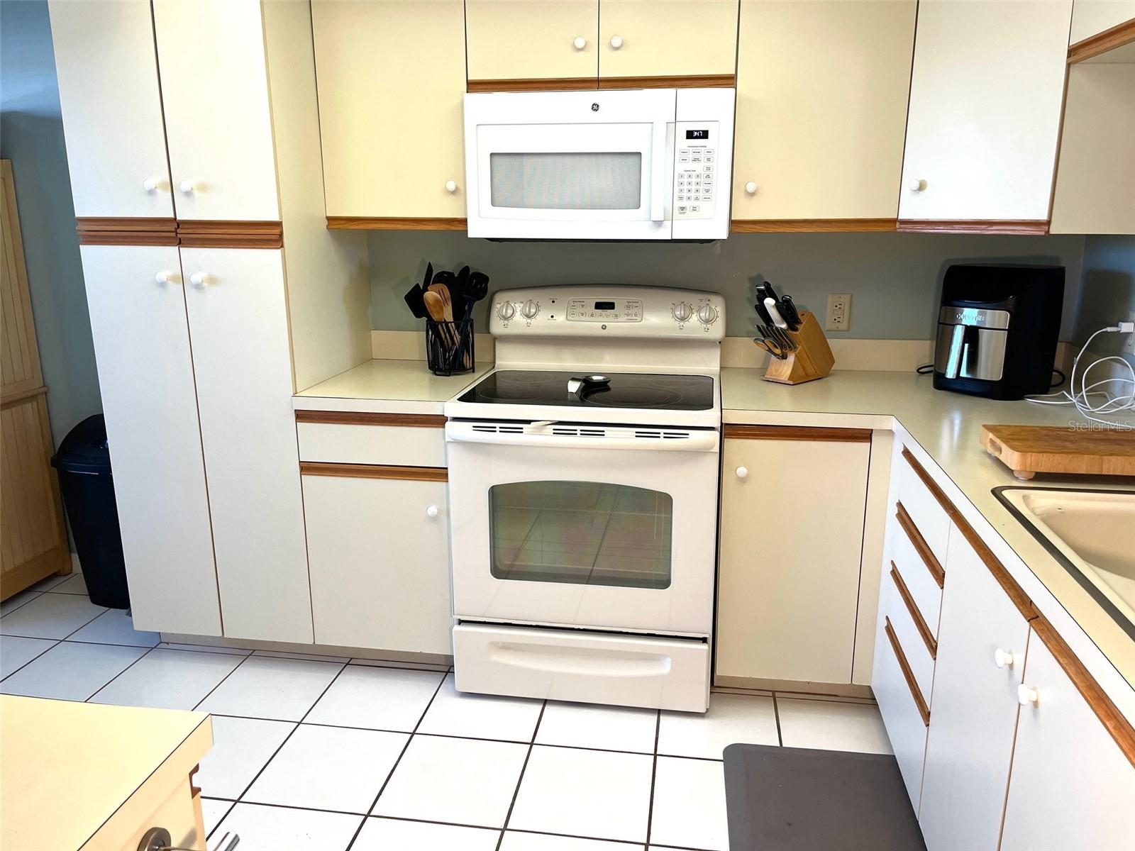 6501 STONE RIVER RD #306, BRADENTON, FL, 34203