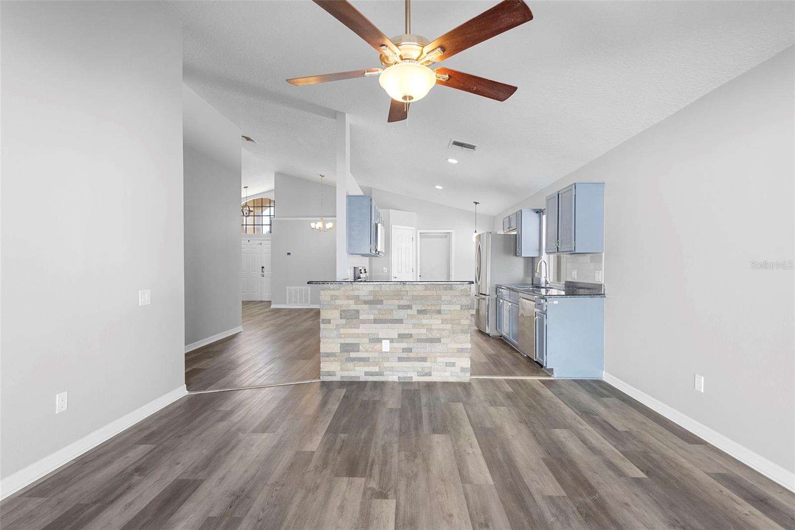 110 N WEATHERSFIELD AVE, ALTAMONTE SPRINGS, FL, 32714