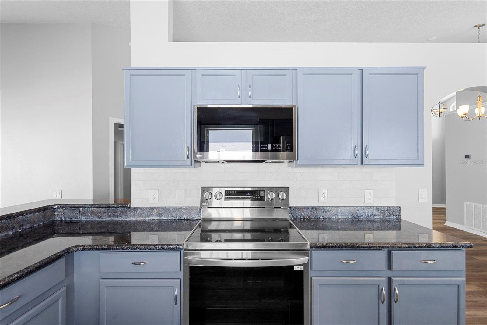 110 N WEATHERSFIELD AVE, ALTAMONTE SPRINGS, FL, 32714