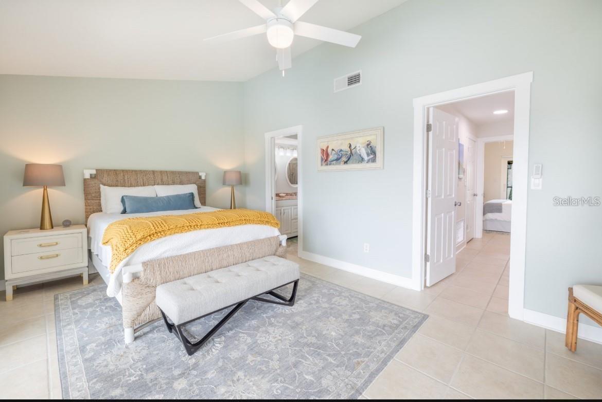 7520 SUNSHINE SKYWAY LN S #T18, ST PETERSBURG, FL, 33711