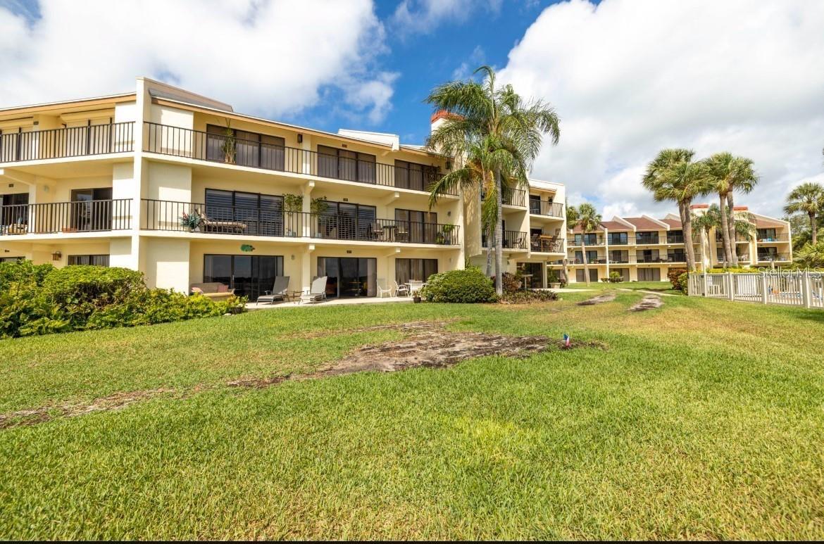 7520 SUNSHINE SKYWAY LN S #T18, ST PETERSBURG, FL, 33711