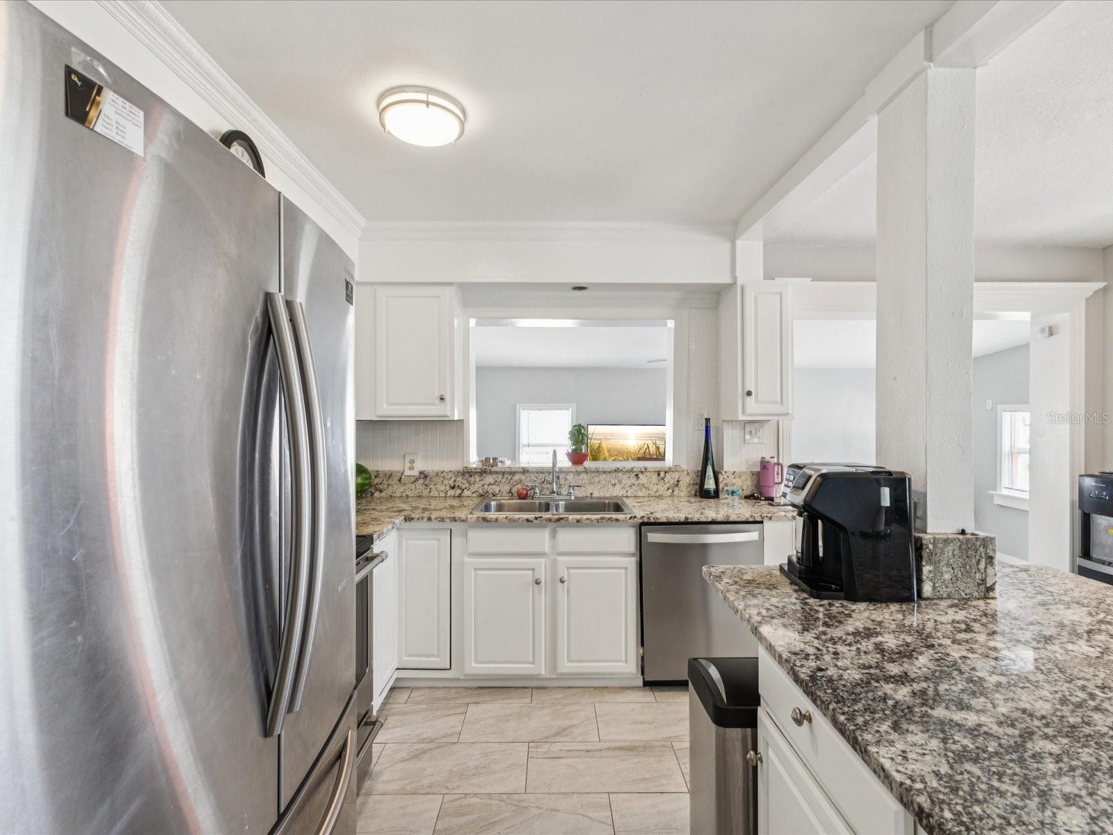 6518 S WEST SHORE CIR, TAMPA, FL, 33616