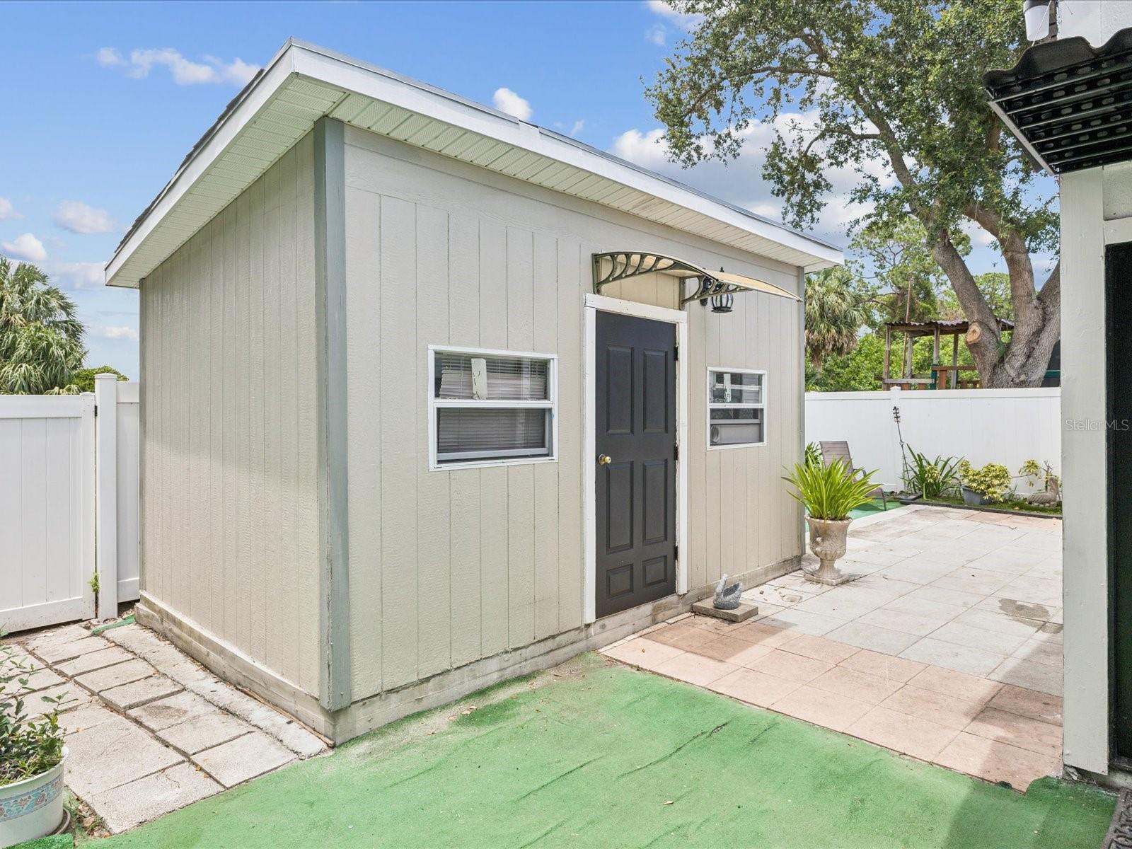 6518 S WEST SHORE CIR, TAMPA, FL, 33616