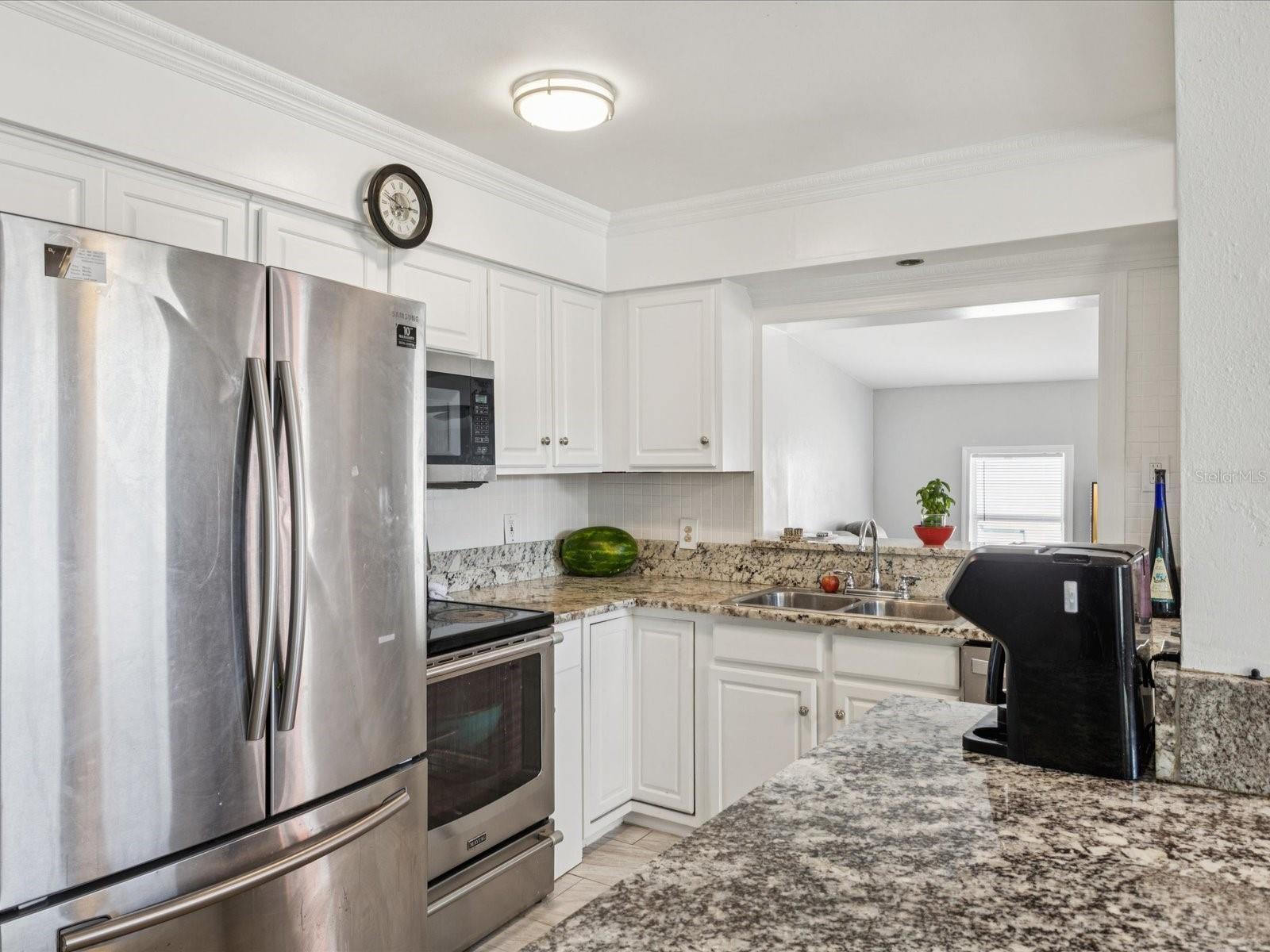 6518 S WEST SHORE CIR, TAMPA, FL, 33616