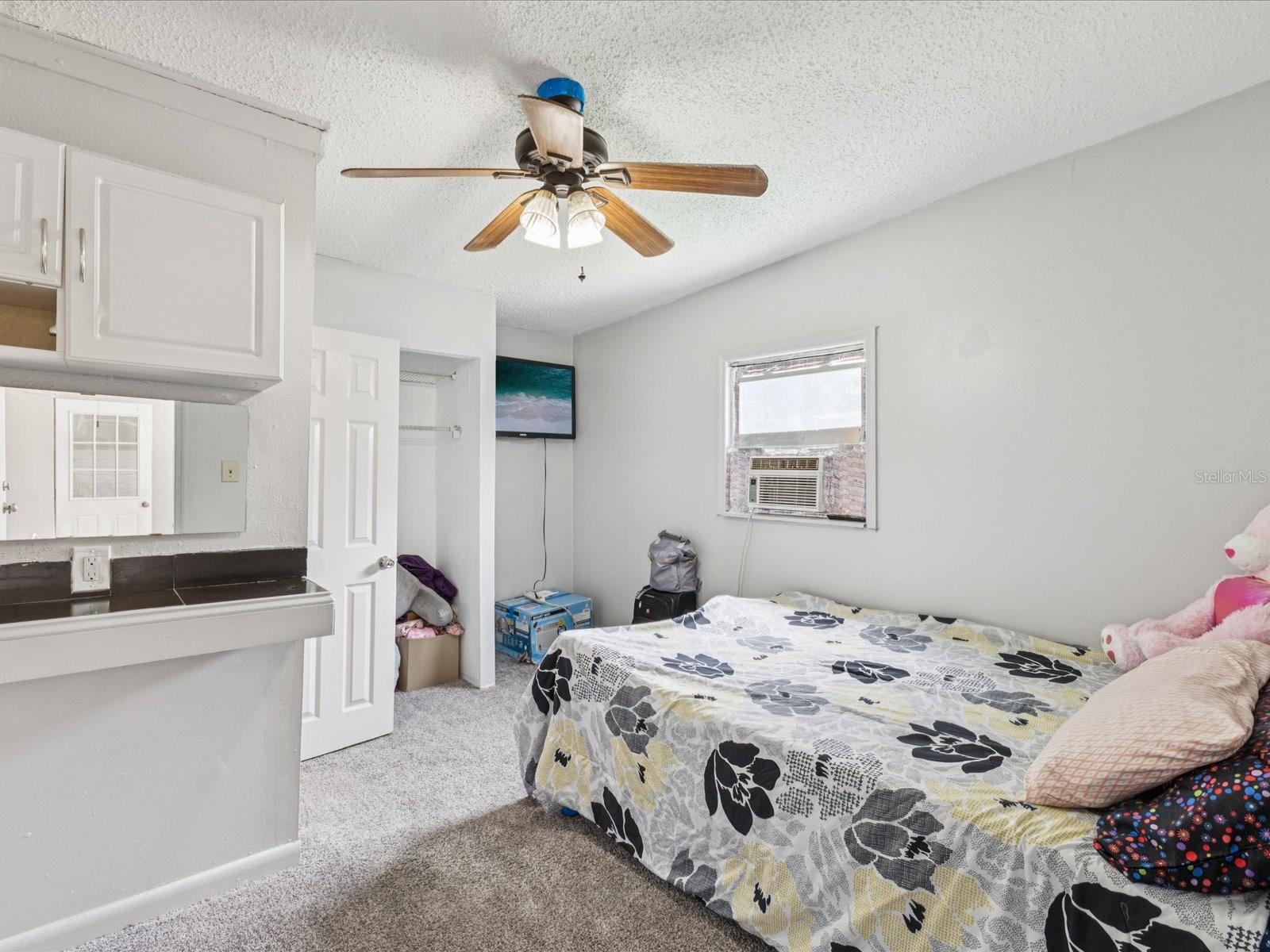 6518 S WEST SHORE CIR, TAMPA, FL, 33616