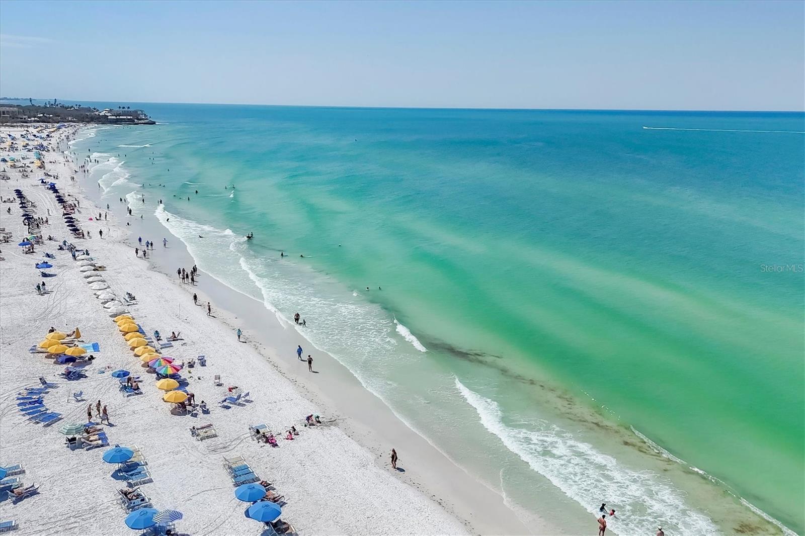 1250 N PORTOFINO DR #303, SARASOTA, FL, 34242