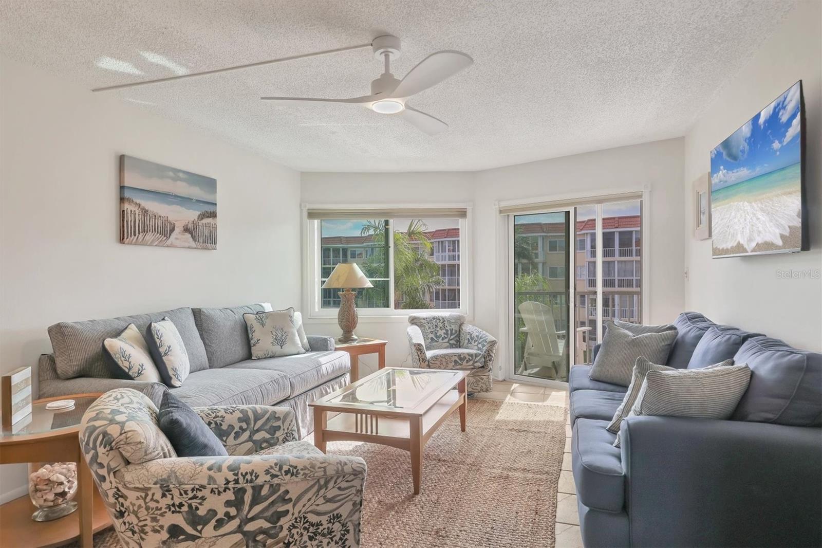 1250 N PORTOFINO DR #303, SARASOTA, FL, 34242