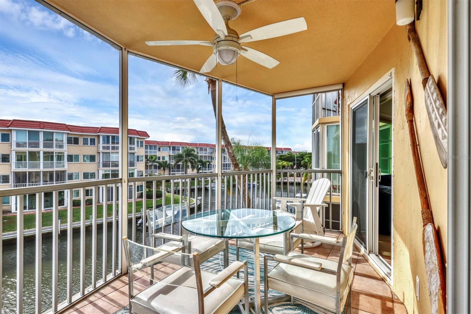 1250 N PORTOFINO DR #303, SARASOTA, FL, 34242