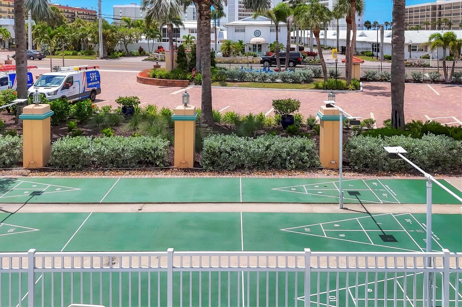 1250 N PORTOFINO DR #303, SARASOTA, FL, 34242