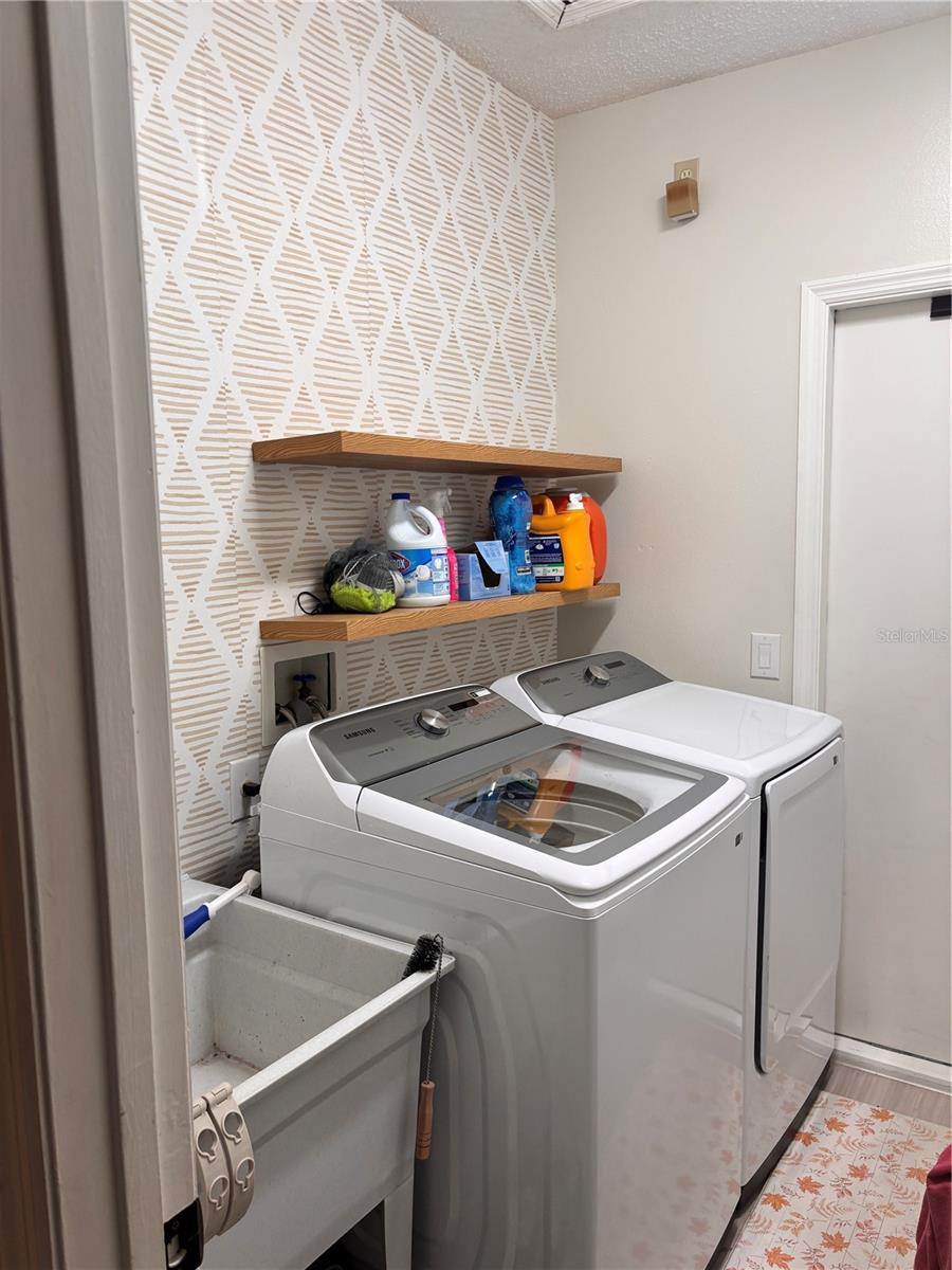 4825 CHAROWEN DR, ORLANDO, FL, 32837