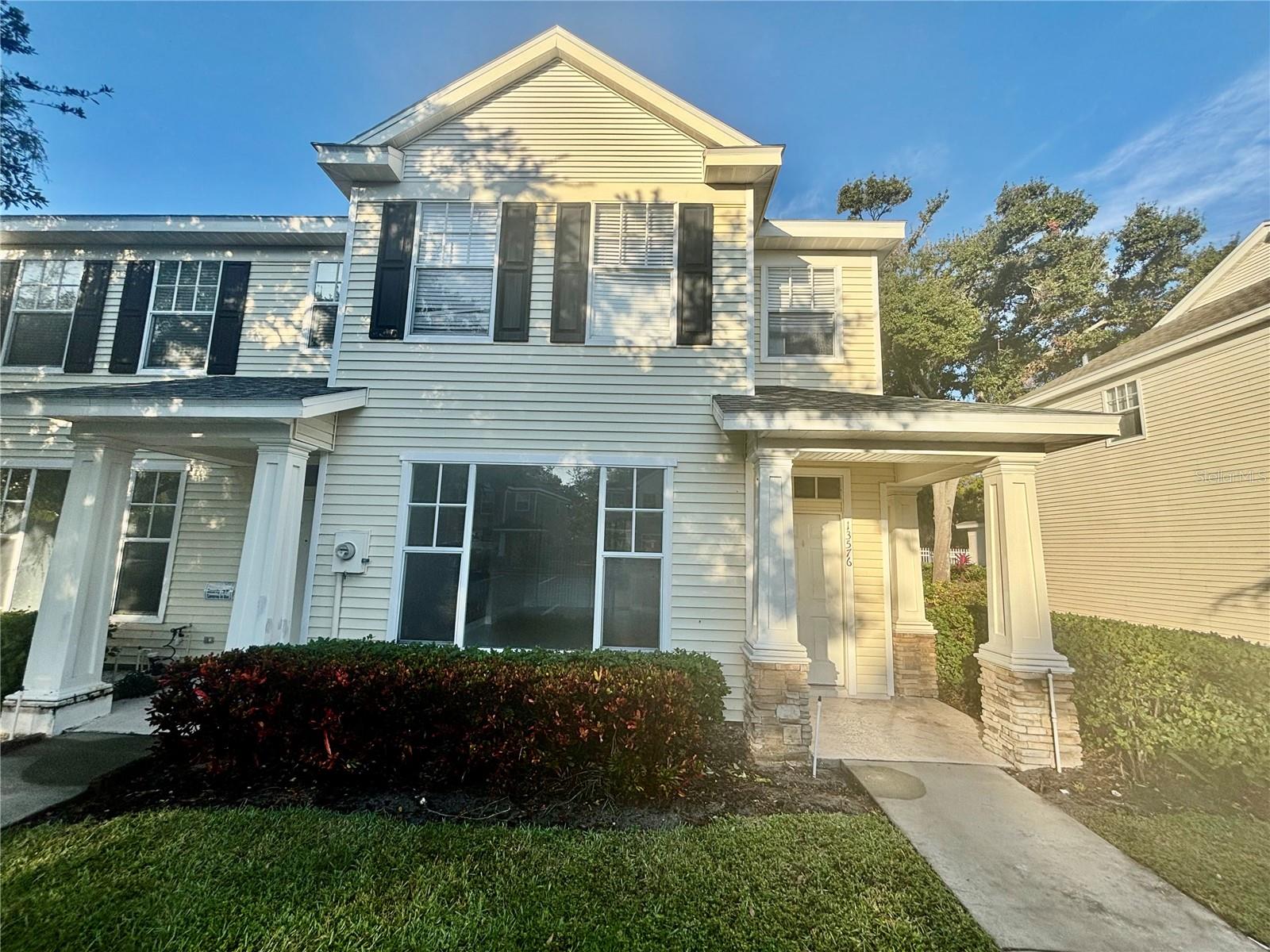 13576 FOREST LAKE DR, LARGO, FL, 33771