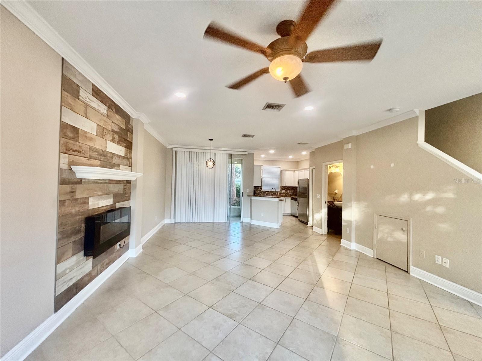 13576 FOREST LAKE DR, LARGO, FL, 33771