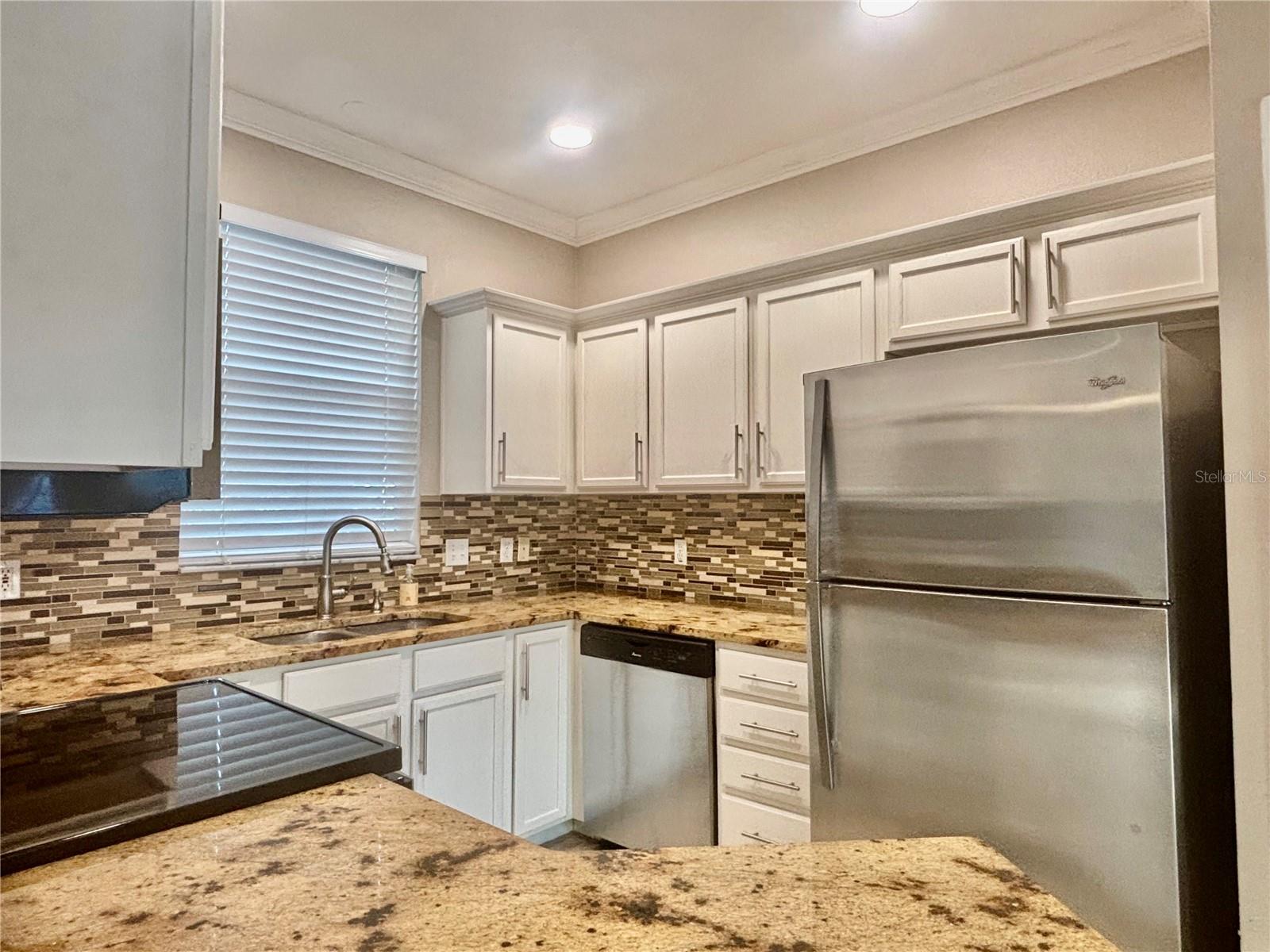 13576 FOREST LAKE DR, LARGO, FL, 33771