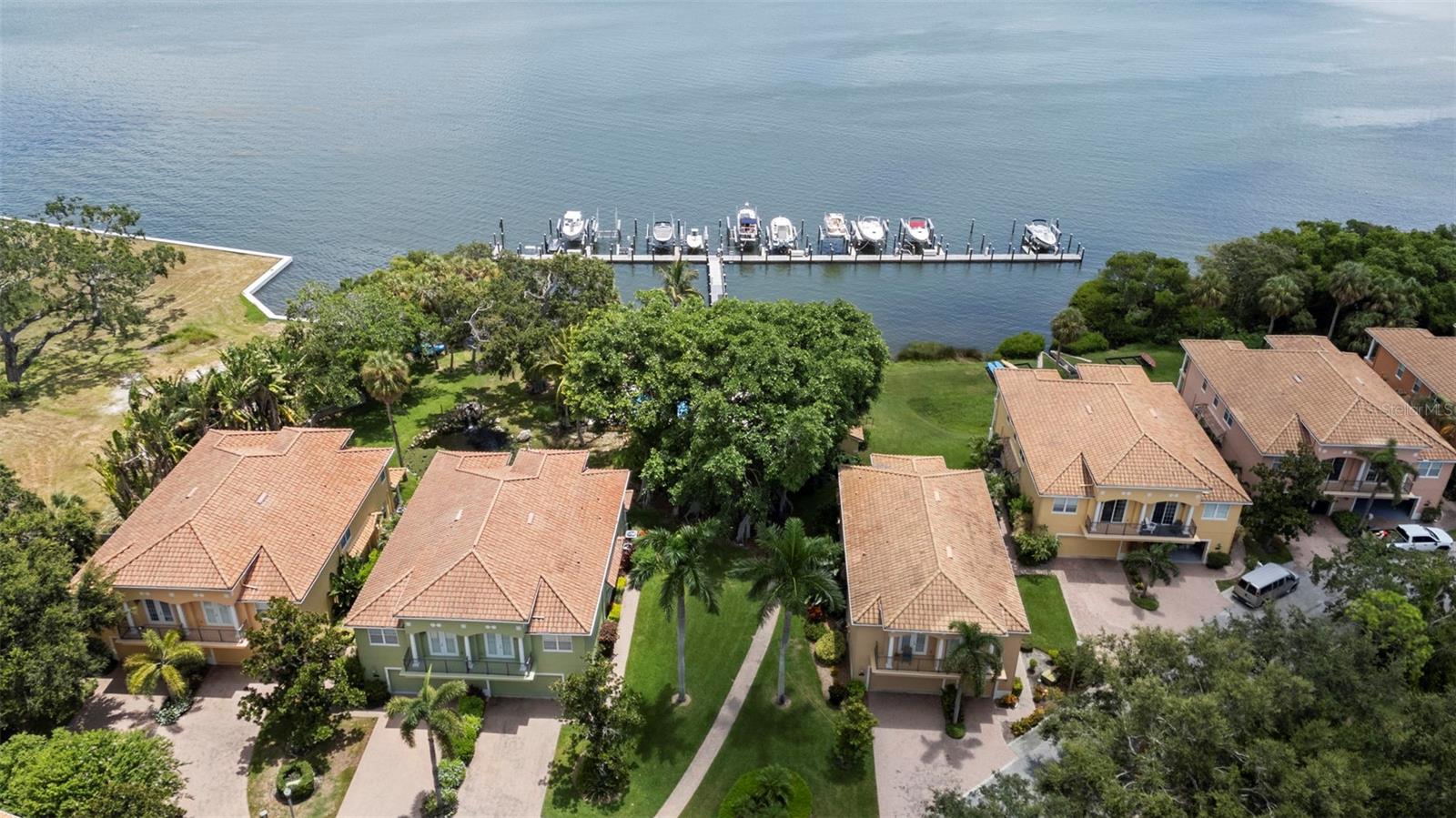 185 BANYAN BAY DR, ST PETERSBURG, FL, 33705