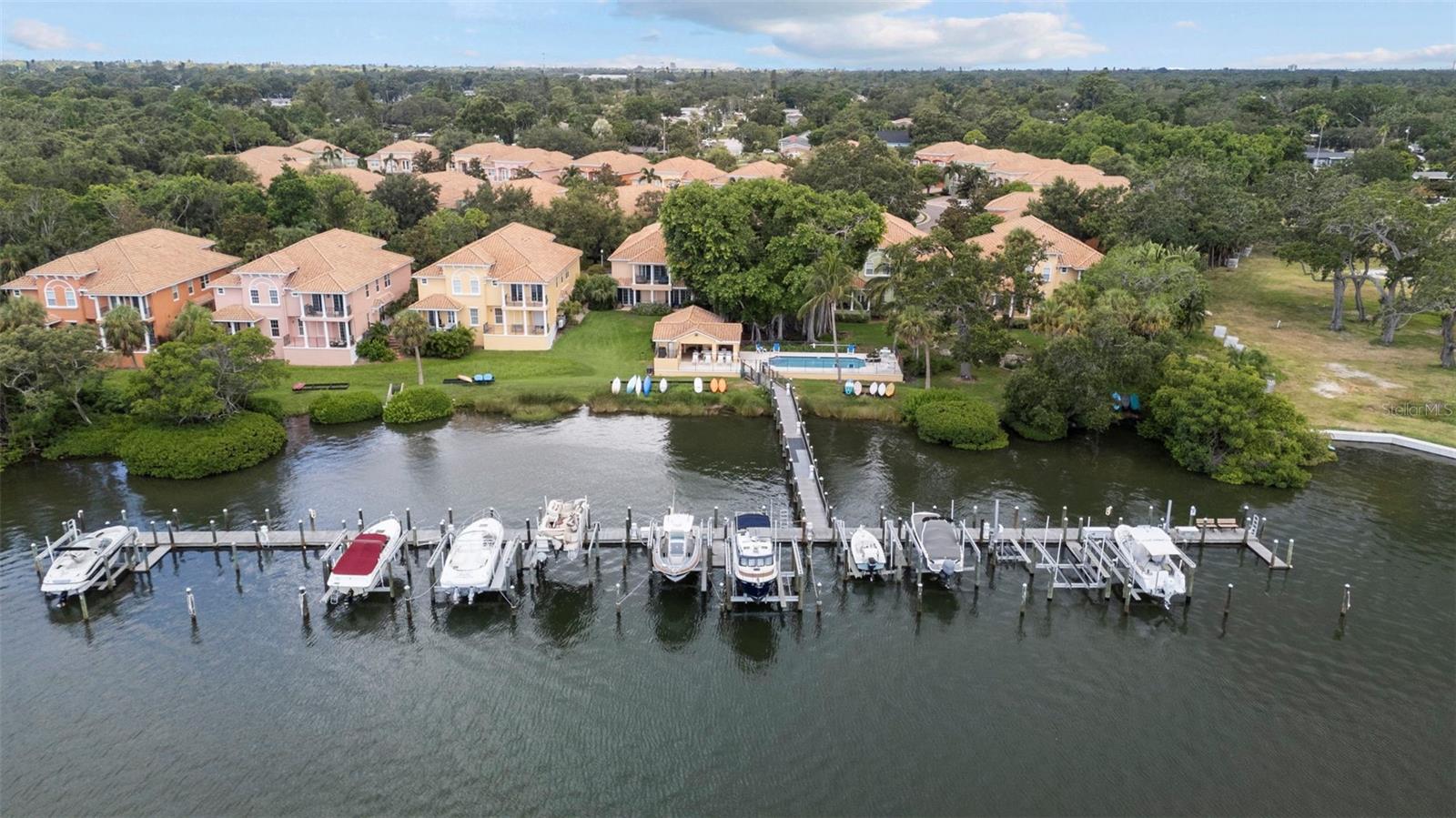 185 BANYAN BAY DR, ST PETERSBURG, FL, 33705