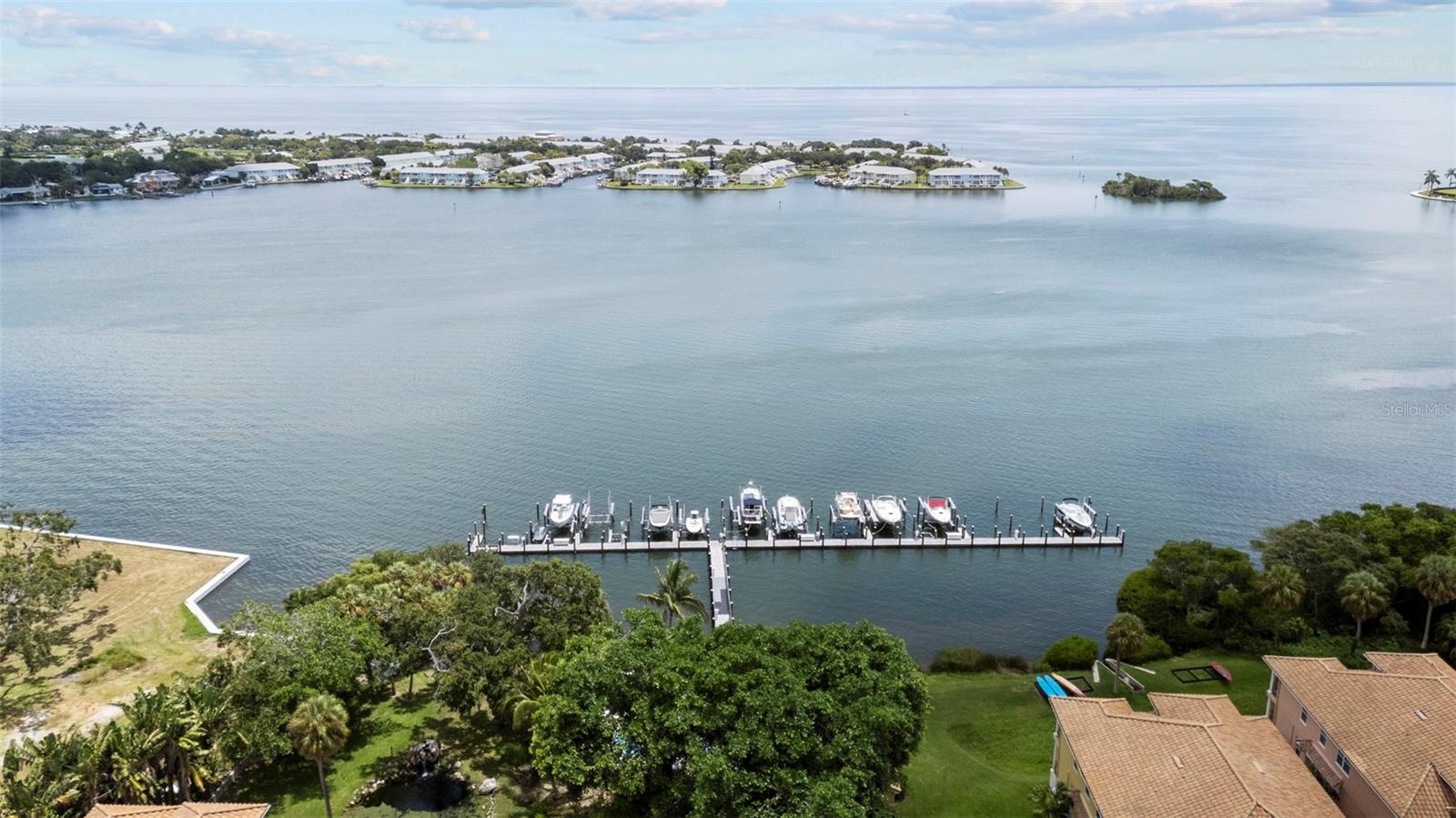 185 BANYAN BAY DR, ST PETERSBURG, FL, 33705