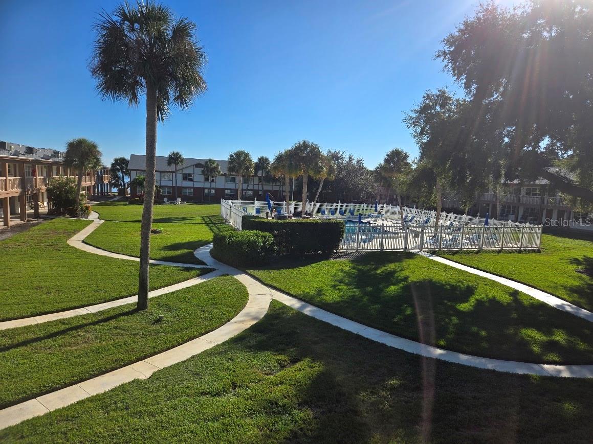 650 PINELLAS POINT DR S #204, ST PETERSBURG, FL, 33705