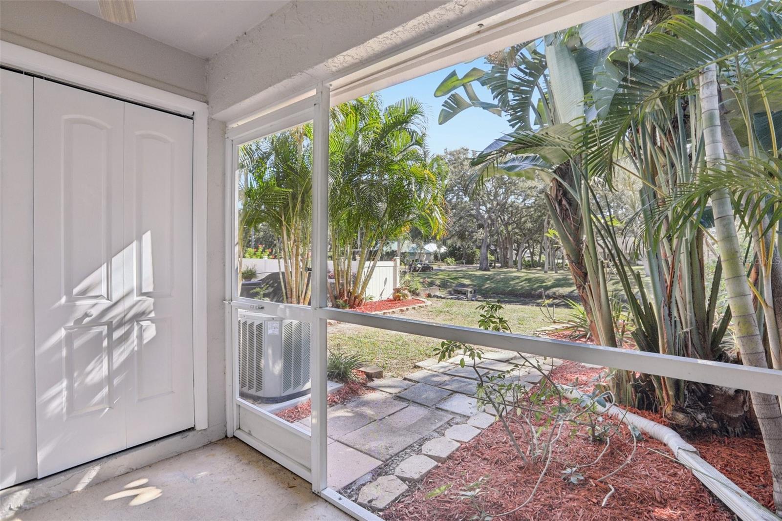 348 SALEM ST, SAFETY HARBOR, FL, 34695