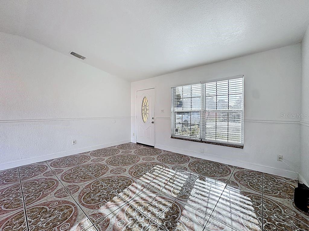 9325 LARETTE DR, ORLANDO, FL, 32817