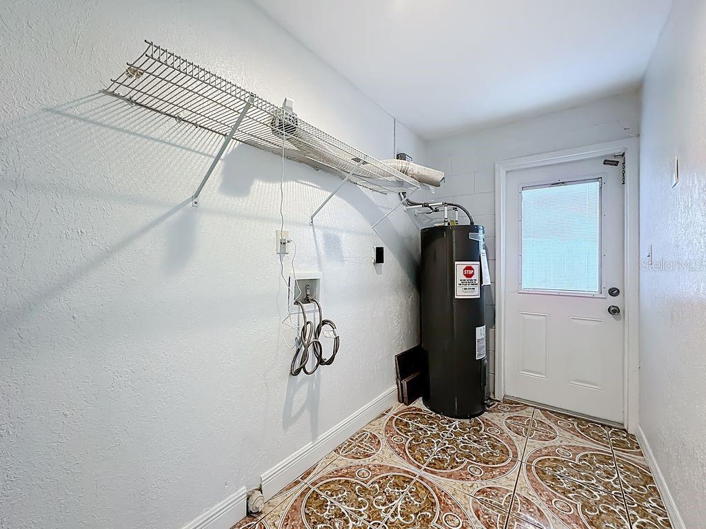 9325 LARETTE DR, ORLANDO, FL, 32817