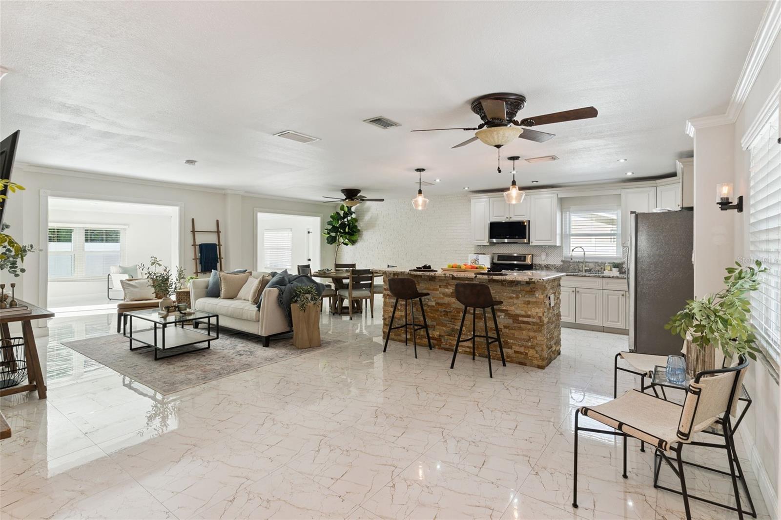 622 BEVERLY AVE, ALTAMONTE SPRINGS, FL, 32701