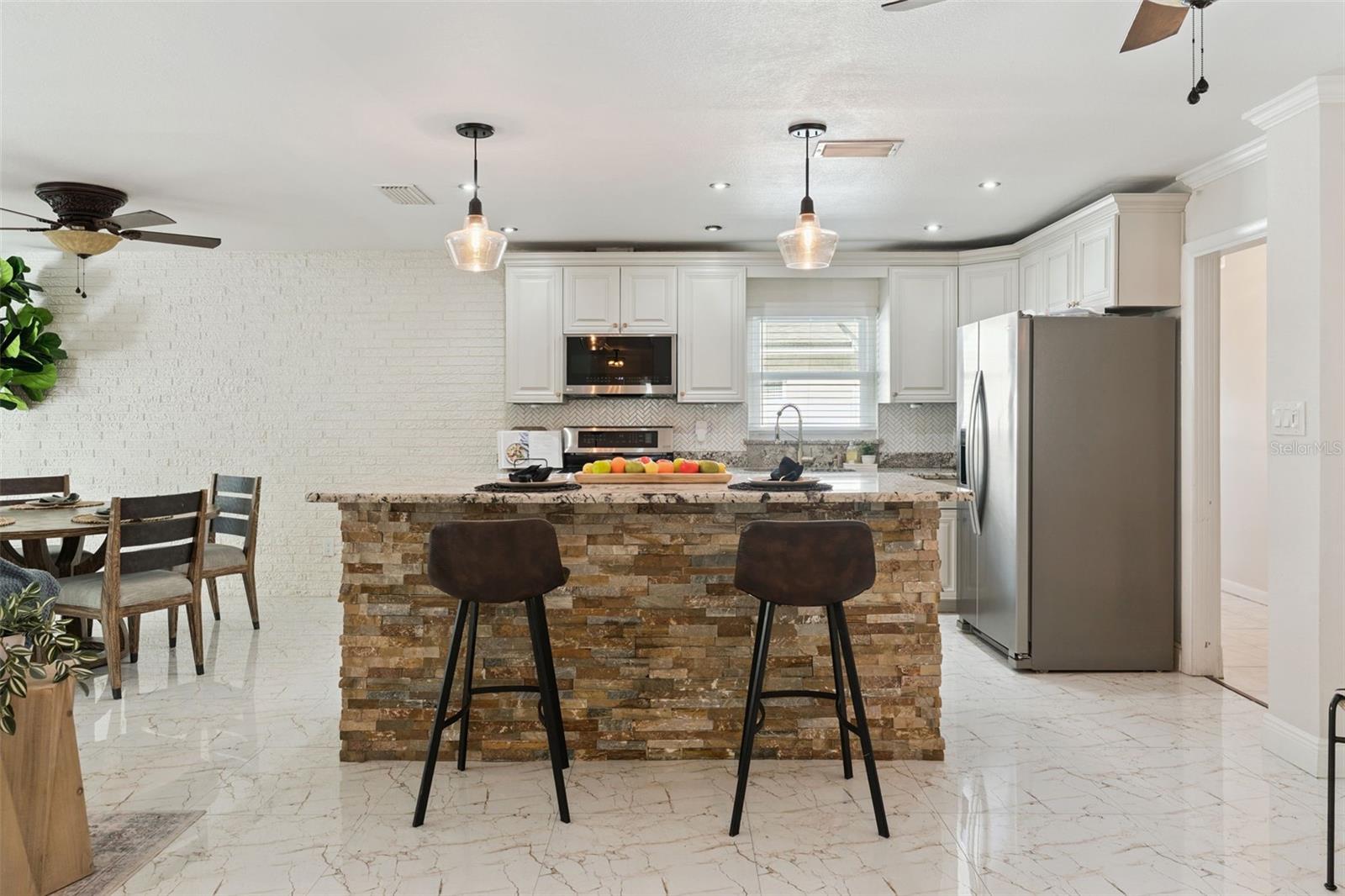 622 BEVERLY AVE, ALTAMONTE SPRINGS, FL, 32701