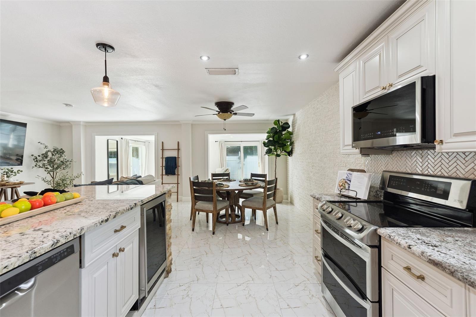 622 BEVERLY AVE, ALTAMONTE SPRINGS, FL, 32701