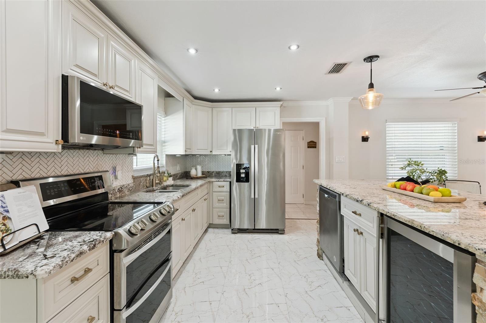 622 BEVERLY AVE, ALTAMONTE SPRINGS, FL, 32701