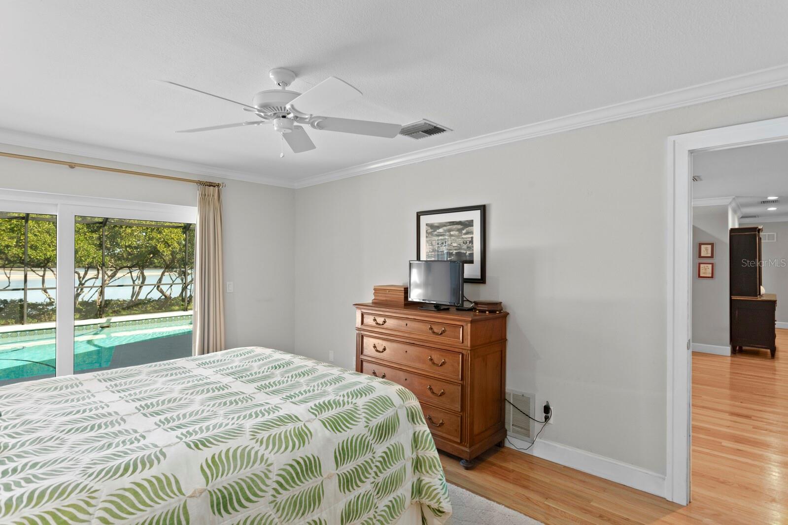 1501 75TH CIR NE, ST PETERSBURG, FL, 33702