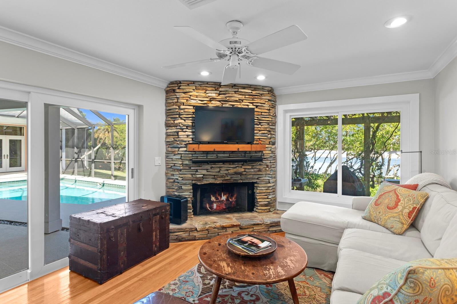 1501 75TH CIR NE, ST PETERSBURG, FL, 33702