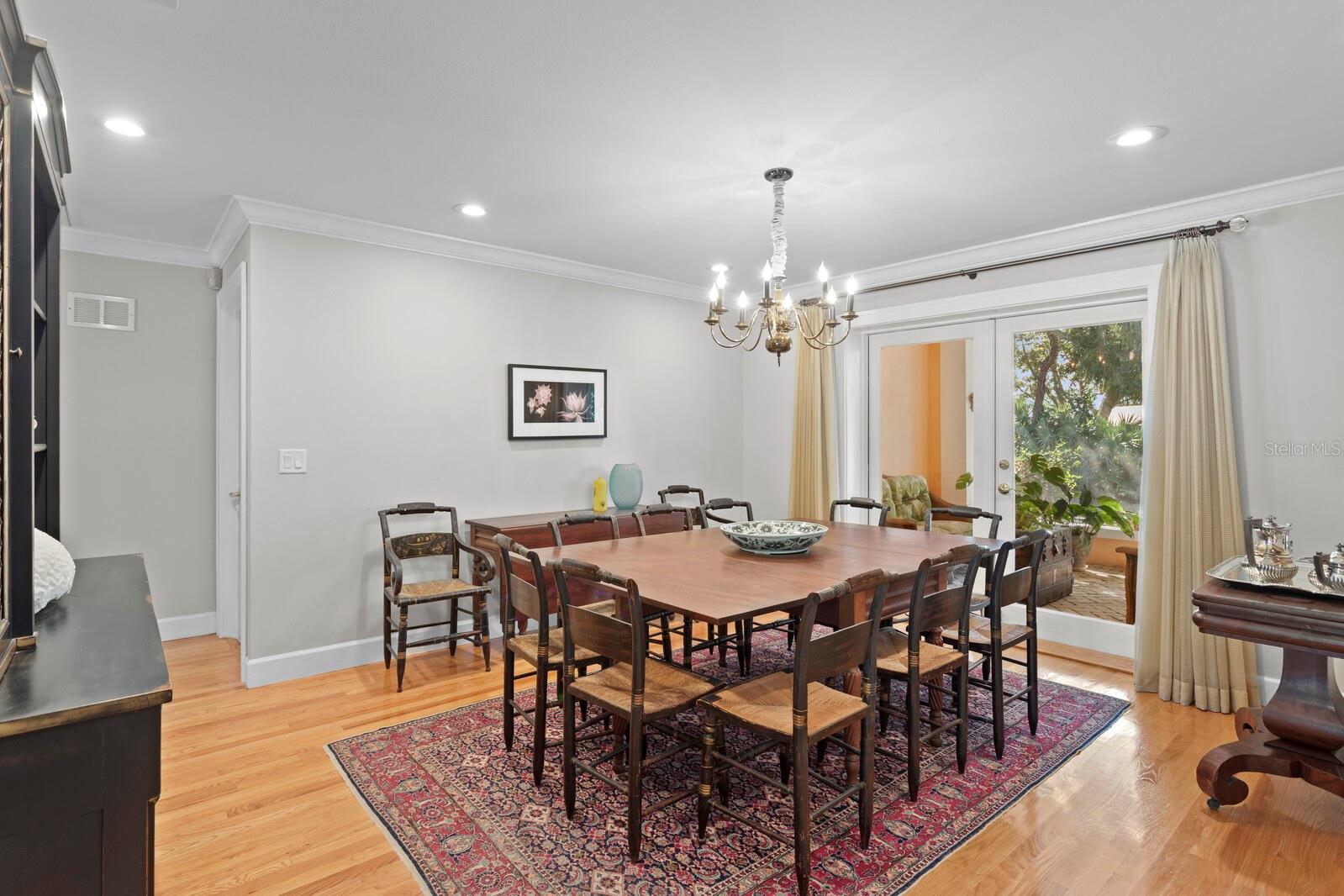 1501 75TH CIR NE, ST PETERSBURG, FL, 33702