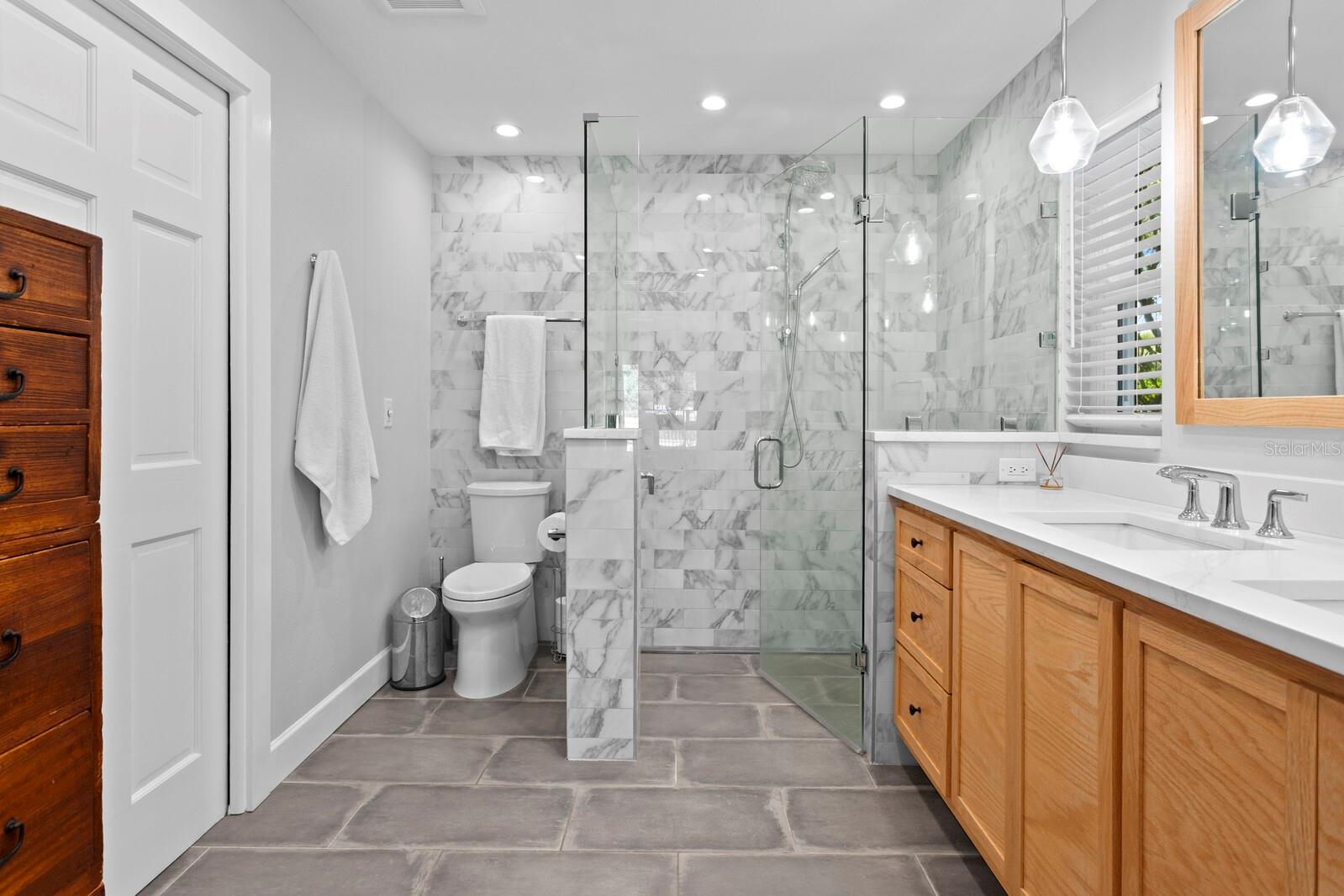 1501 75TH CIR NE, ST PETERSBURG, FL, 33702