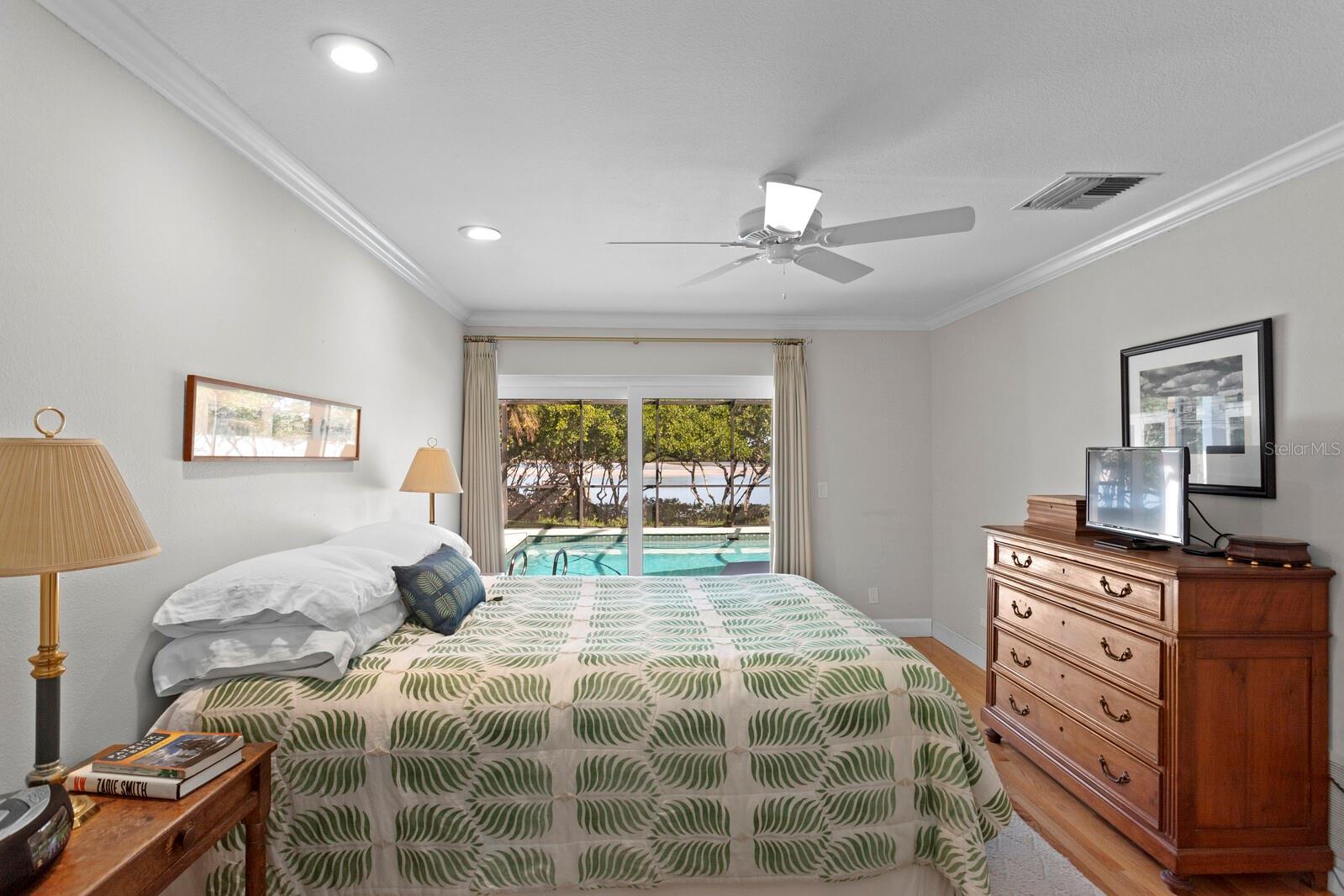 1501 75TH CIR NE, ST PETERSBURG, FL, 33702