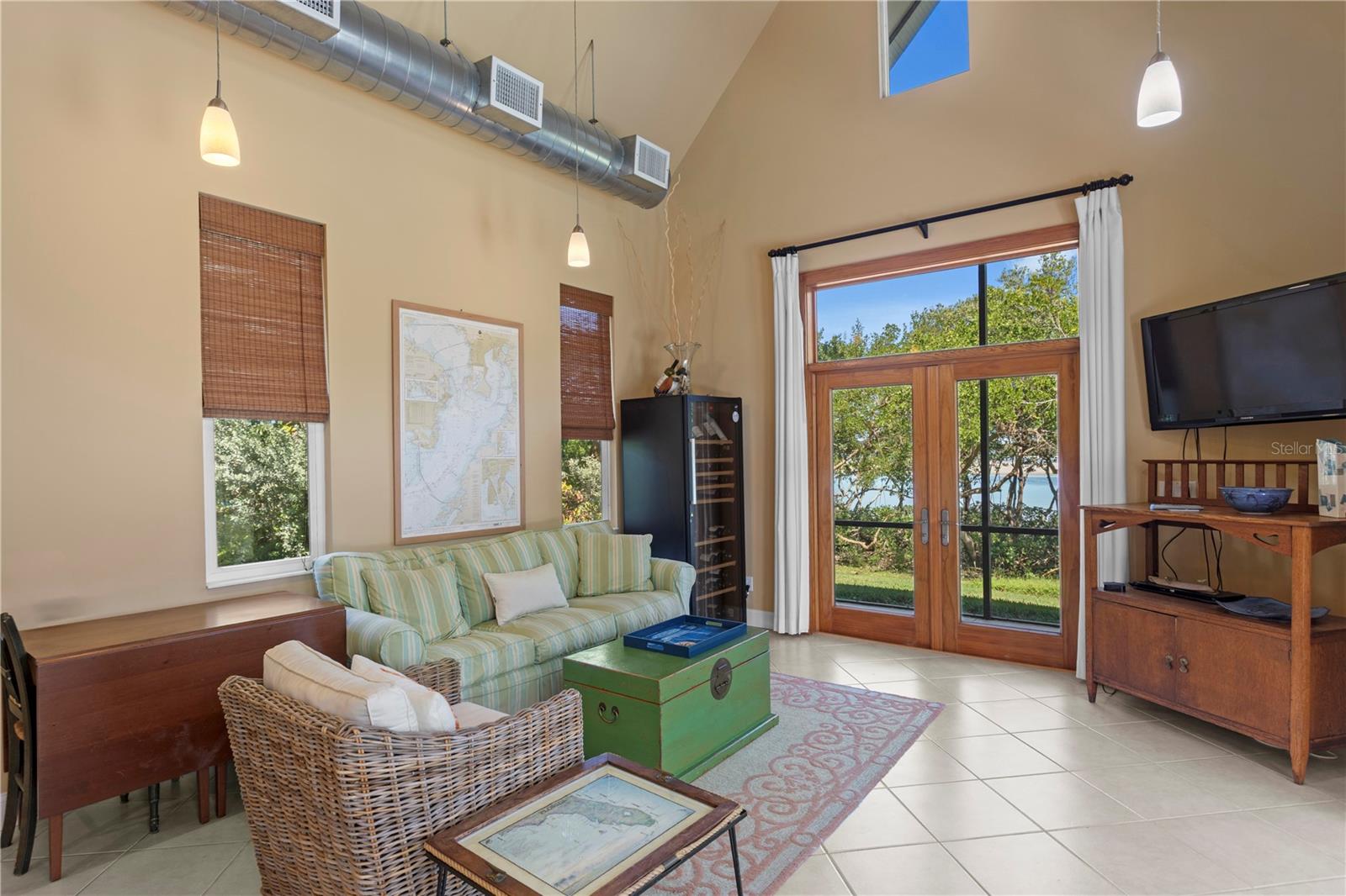 1501 75TH CIR NE, ST PETERSBURG, FL, 33702