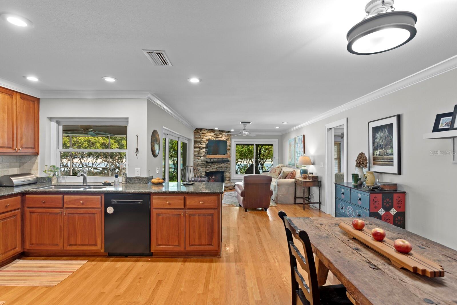 1501 75TH CIR NE, ST PETERSBURG, FL, 33702