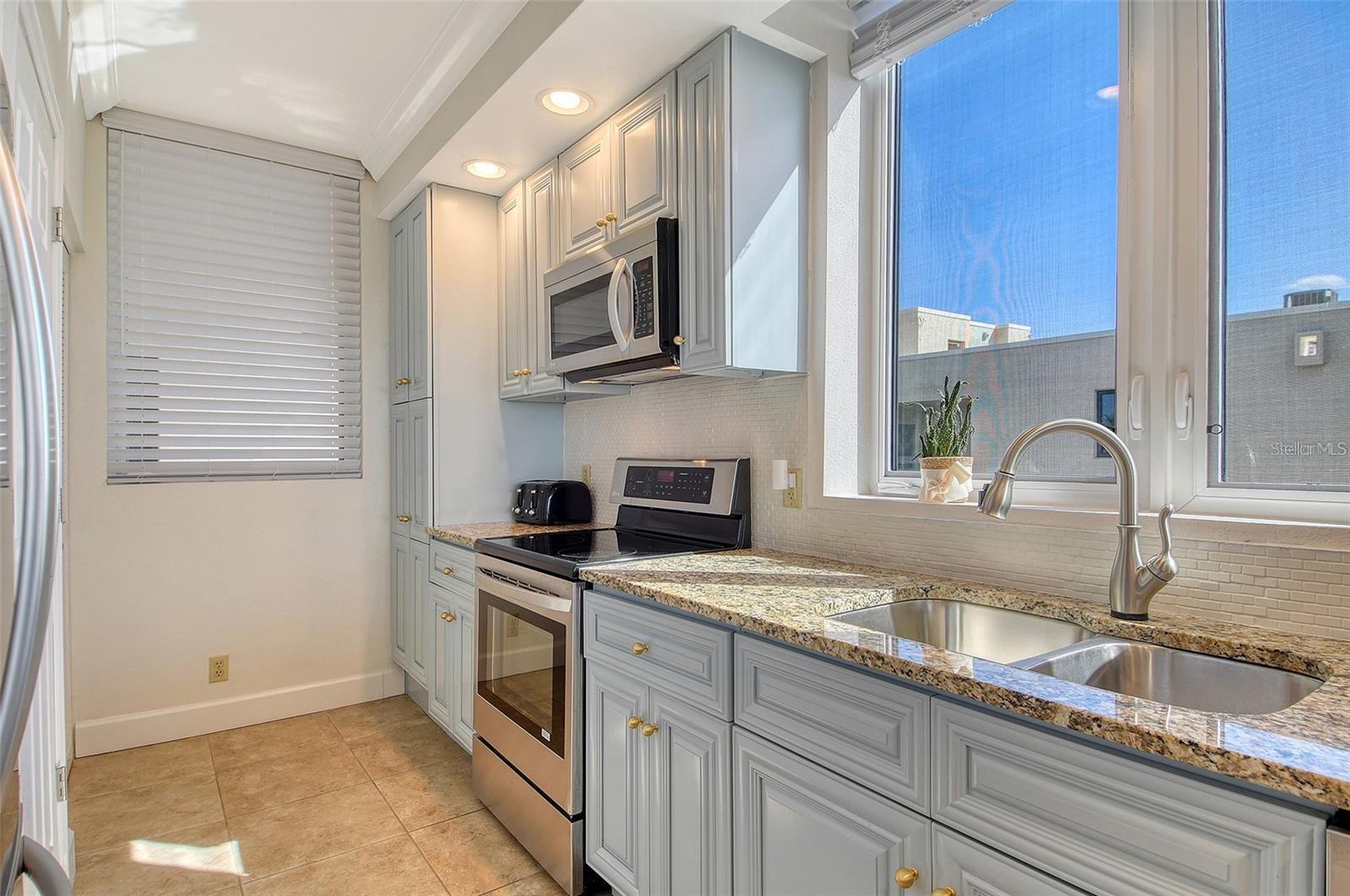 1065 GULF OF MEXICO DR #601, LONGBOAT KEY, FL, 34228