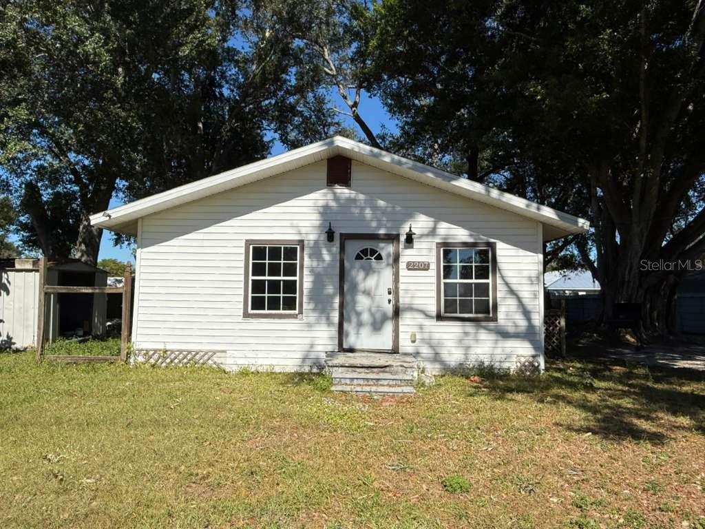 2207 38TH AVE E, BRADENTON, FL, 34208