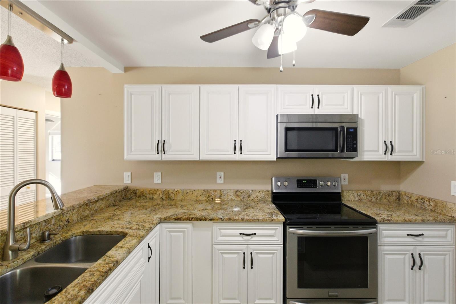 8003 OAK DR, PALMETTO, FL, 34221