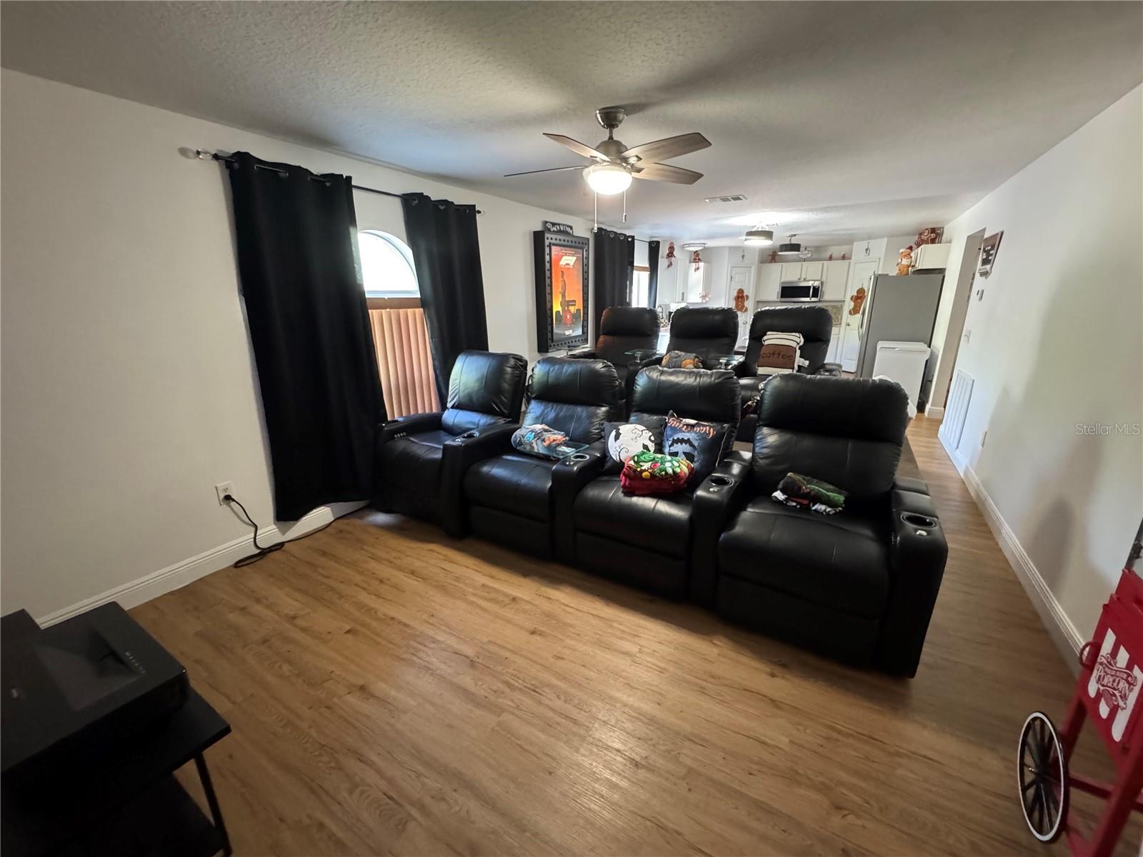 627 WOODLAND CREEK BLVD, KISSIMMEE, FL, 34744