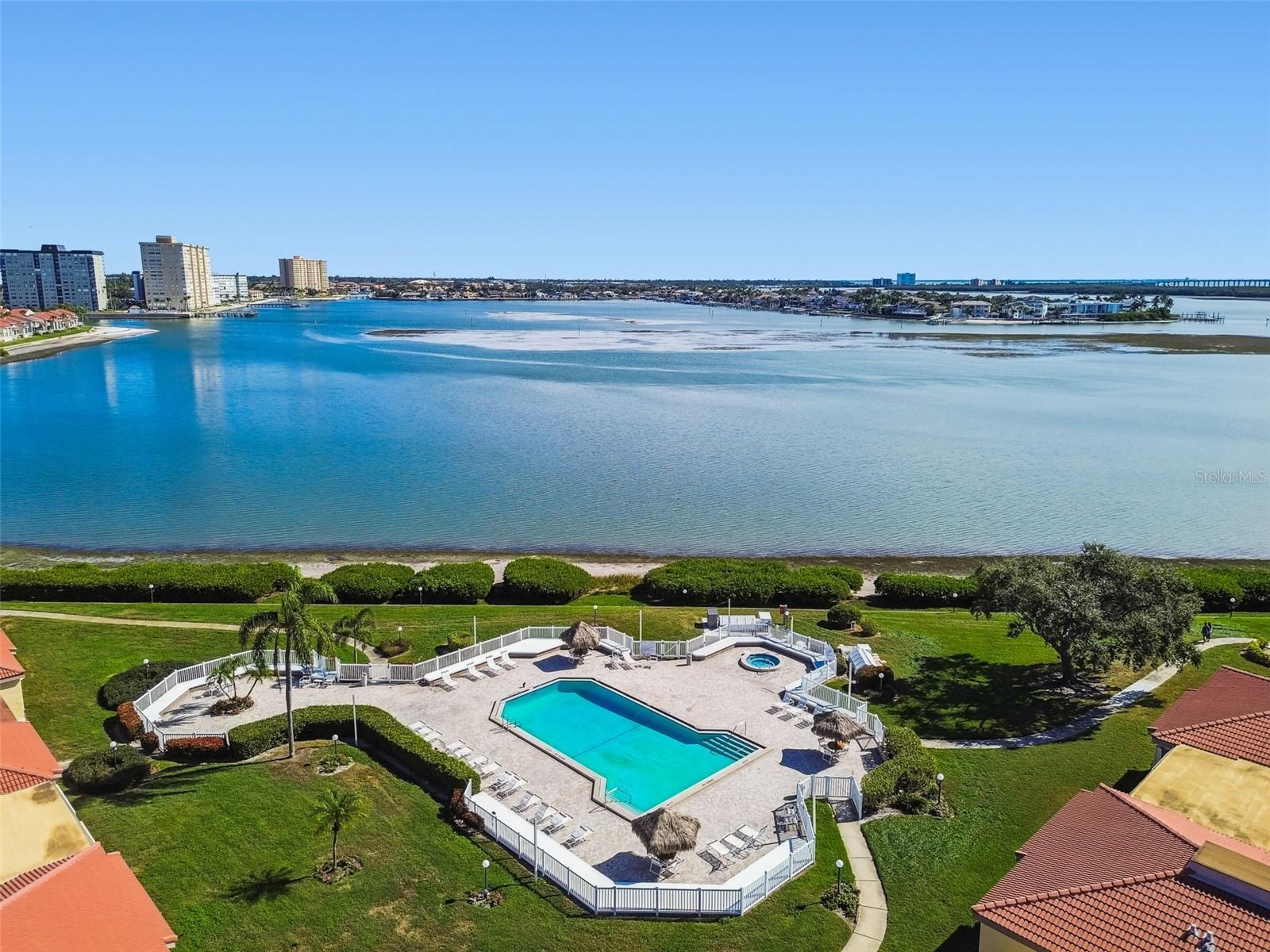 6104 PALMA DEL MAR BLVD S #402, ST PETERSBURG, FL, 33715