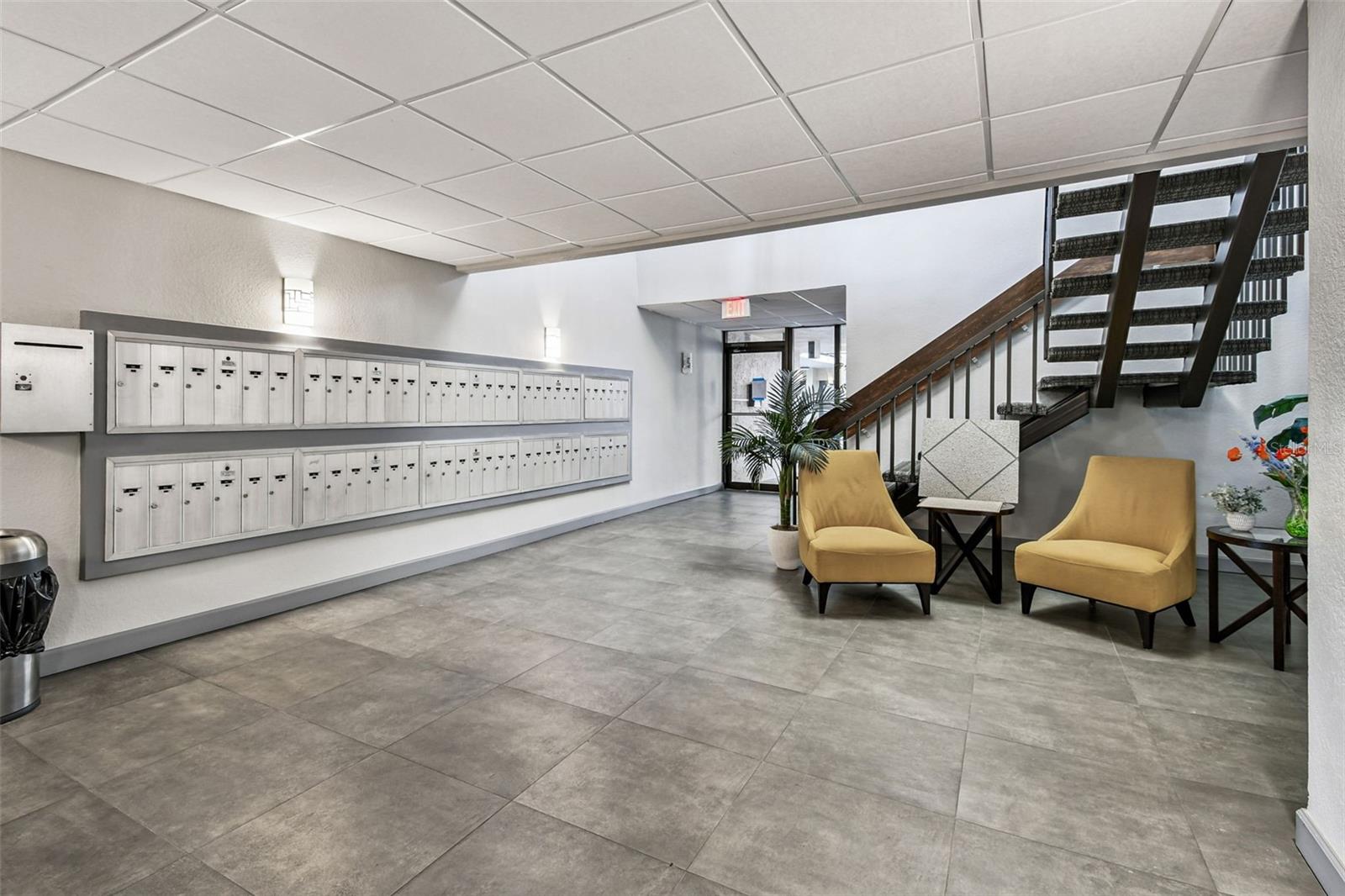 6104 PALMA DEL MAR BLVD S #402, ST PETERSBURG, FL, 33715