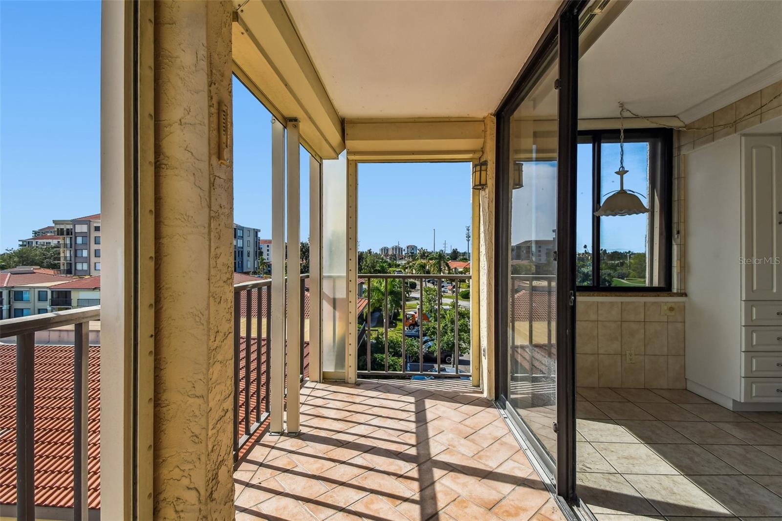 6104 PALMA DEL MAR BLVD S #402, ST PETERSBURG, FL, 33715