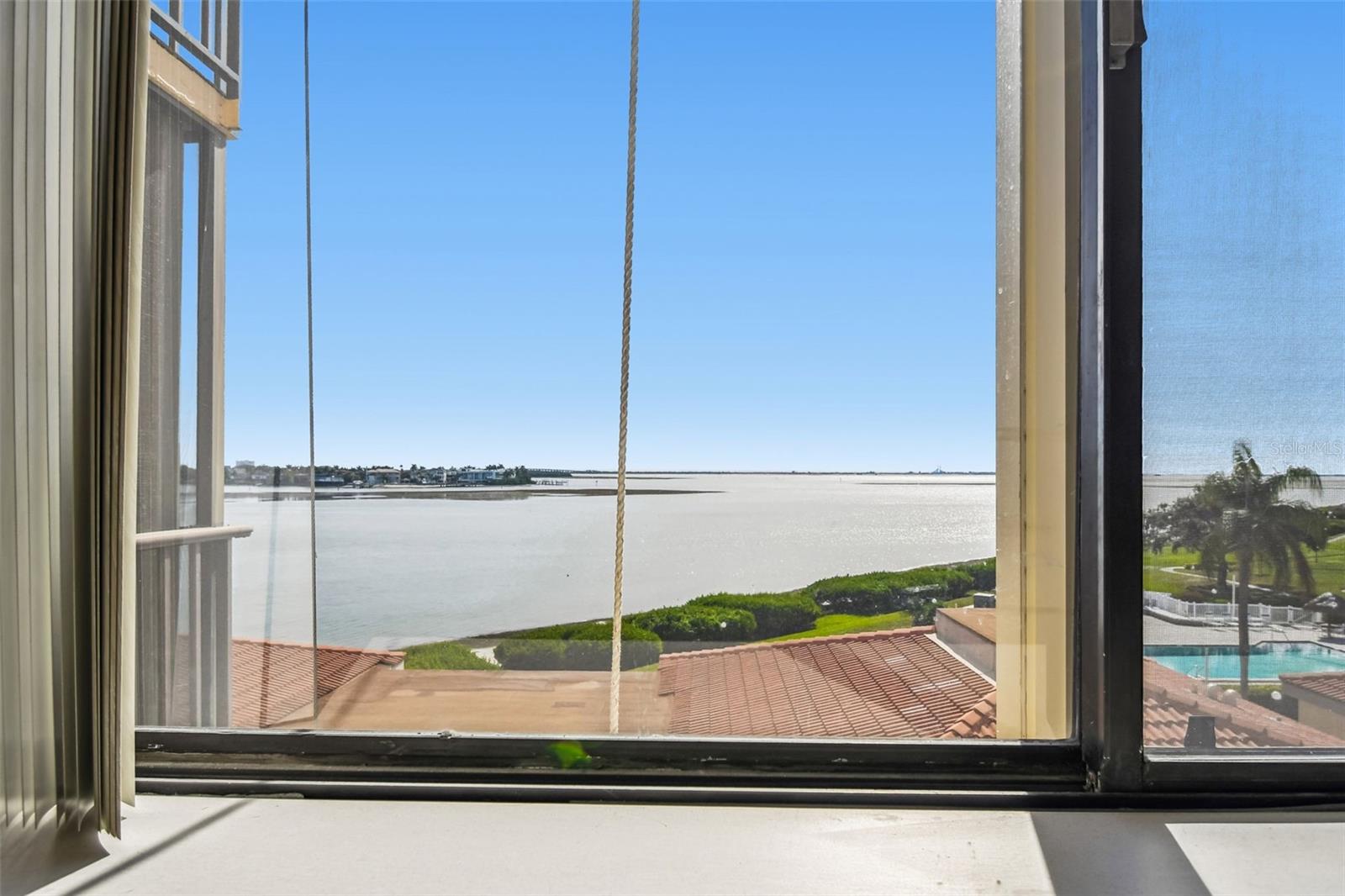 6104 PALMA DEL MAR BLVD S #402, ST PETERSBURG, FL, 33715